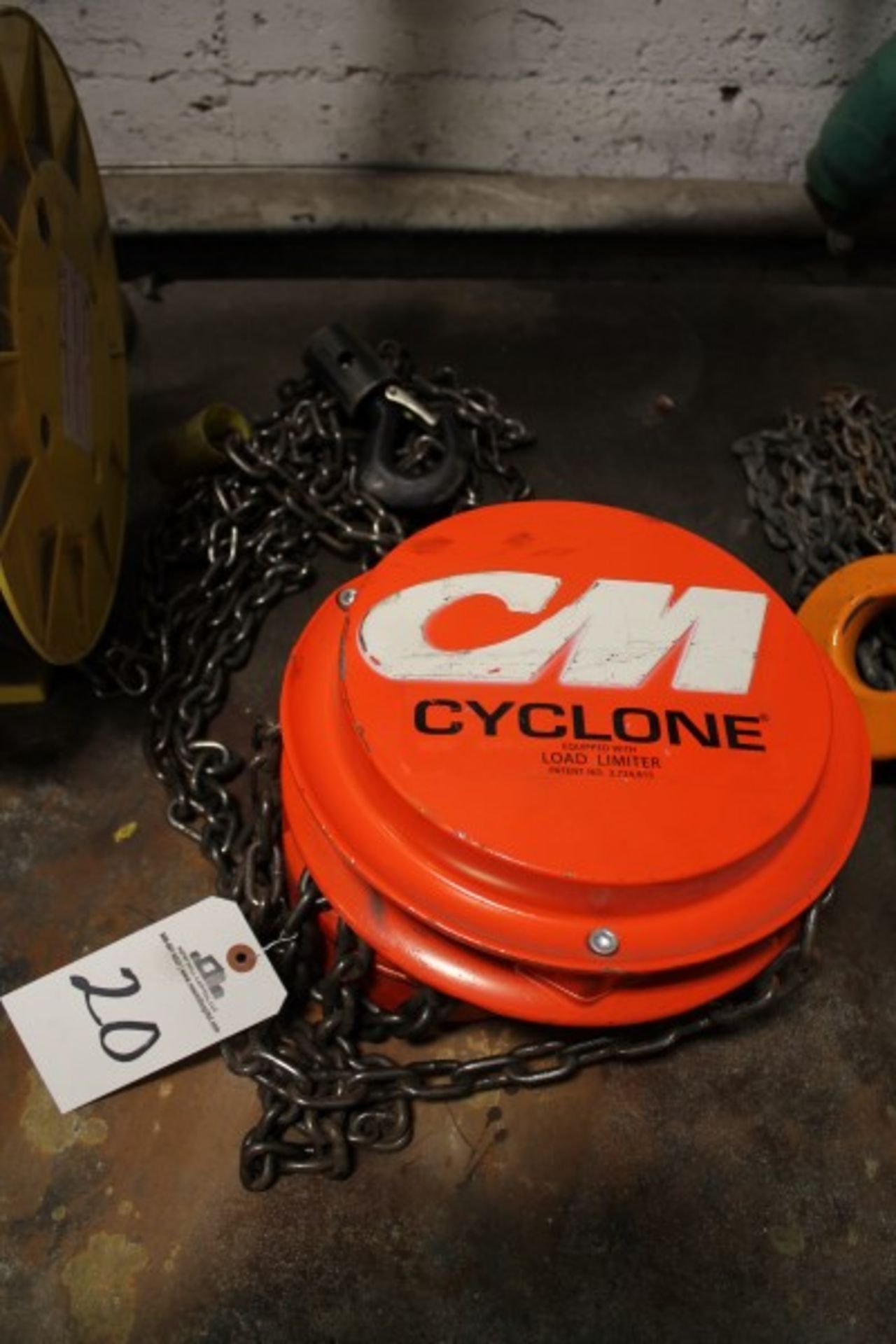 CM Cyclone 1 Ton Chain Hoist - Image 2 of 2