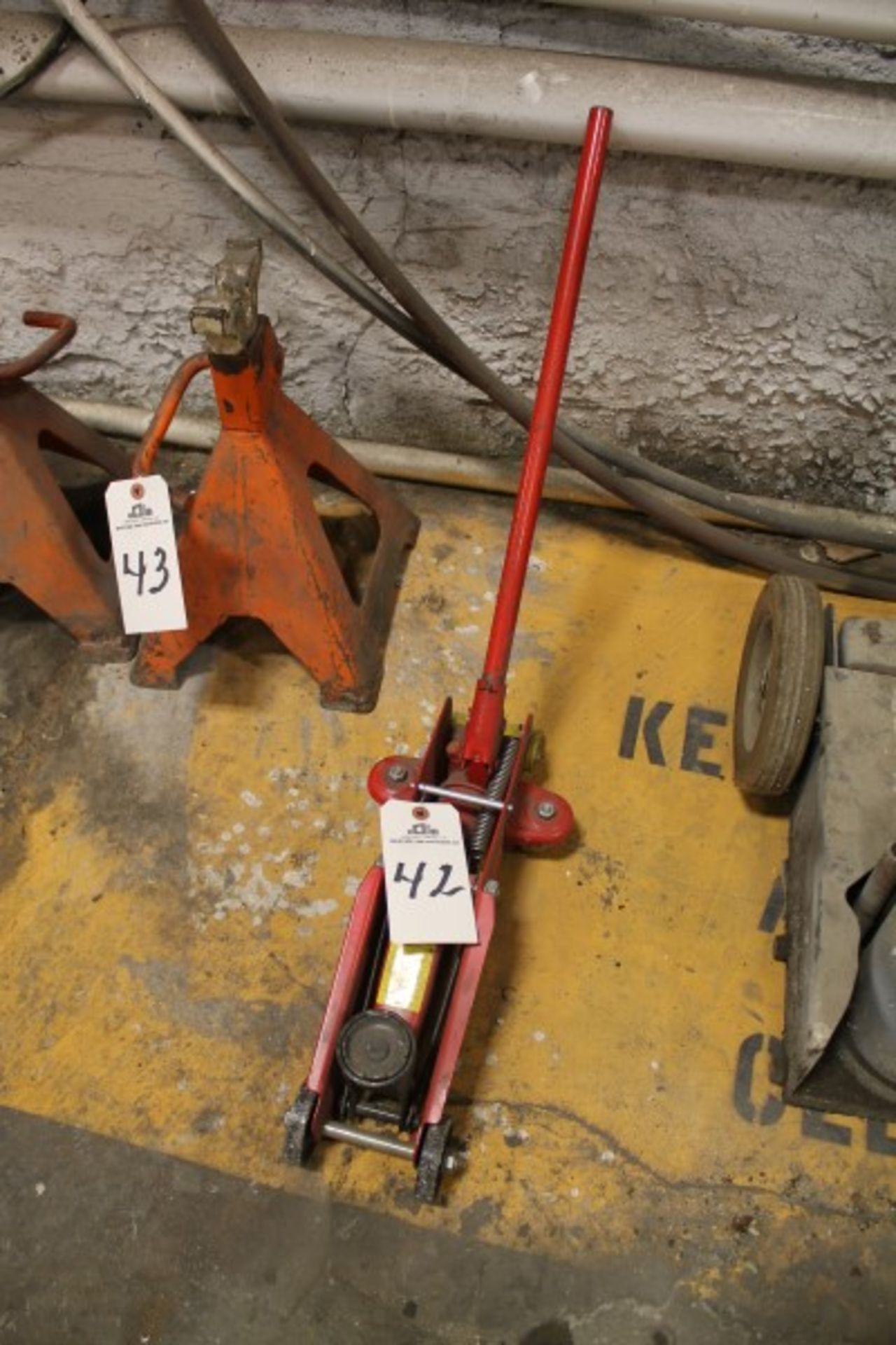 Hydraulic Floor Jack