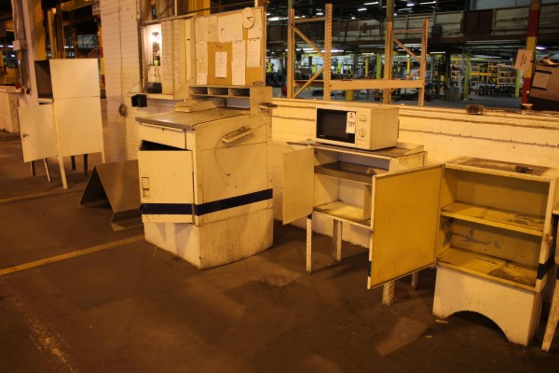 Lot of Cabinets and Microwave - Image 2 of 2