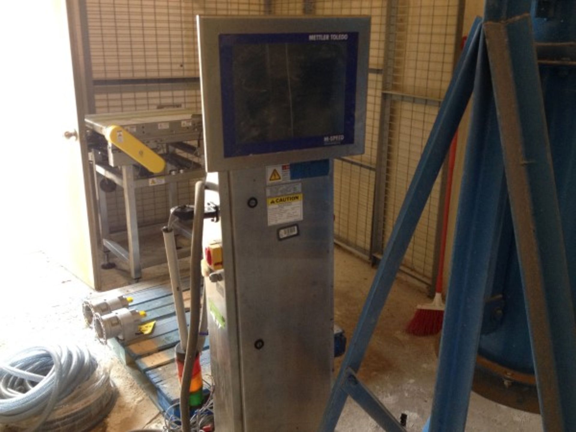 Lot 20: 2011 Mettler Toledo Checkweigher and Control, 24” Belt, 5KG max, MDL. CS3600XS, S/N