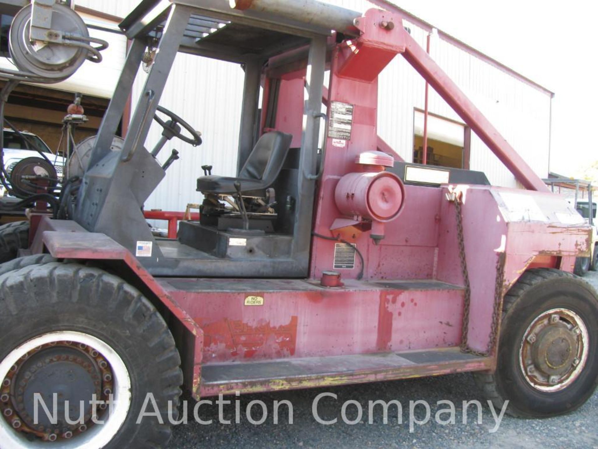 Taylor TE 40-30 Eagle Forklift Serial: S-P2-26106, Engine: Cummins Diesel, Hours: 1729 W/Extra - Image 15 of 28