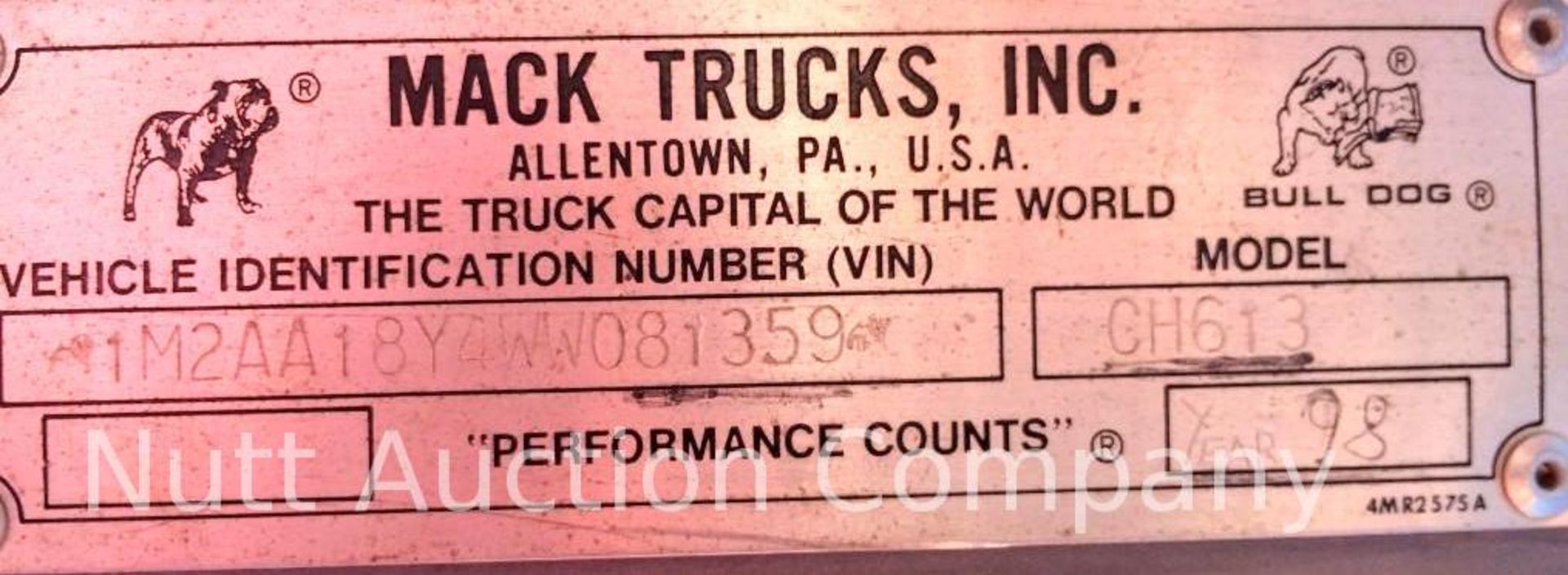 1998 Mack CH613 Truck E7-427 Mileage: 438,945, Engine Type: L6, 12.0L (728 CID), Fuel Type: - Image 12 of 20