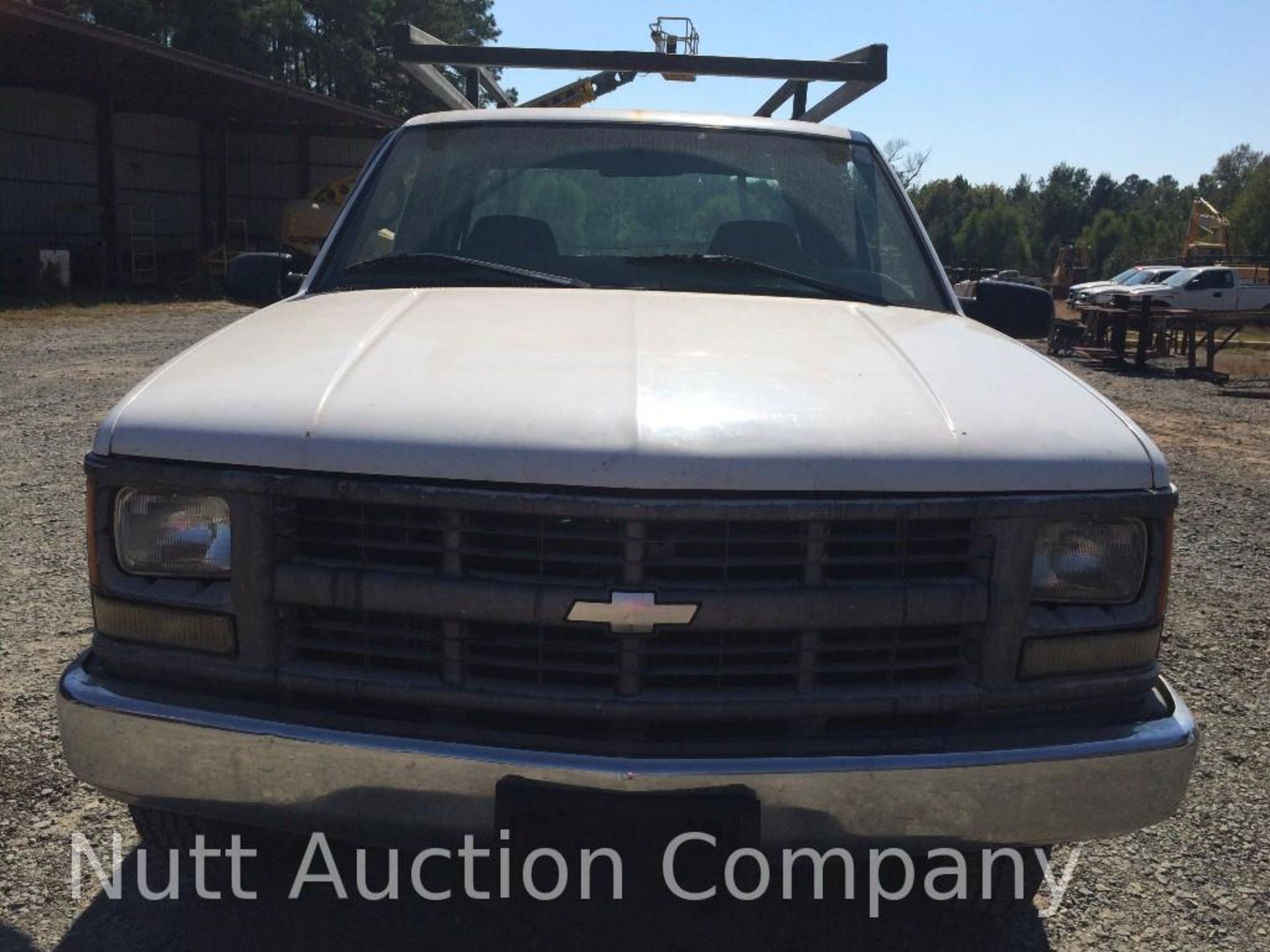 1998 Chevrolet C2500 Truck Mileage: 144,855, Body Type: 2 Door, Cab; Extended, Trim Level: Base, - Image 8 of 15