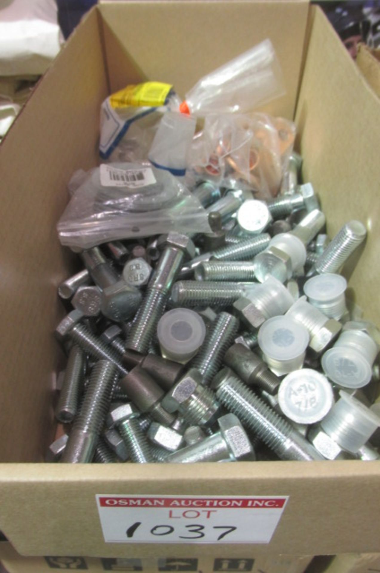 BOX OF ASSORTED CAP SCREWS AND GROUND TERMINALS