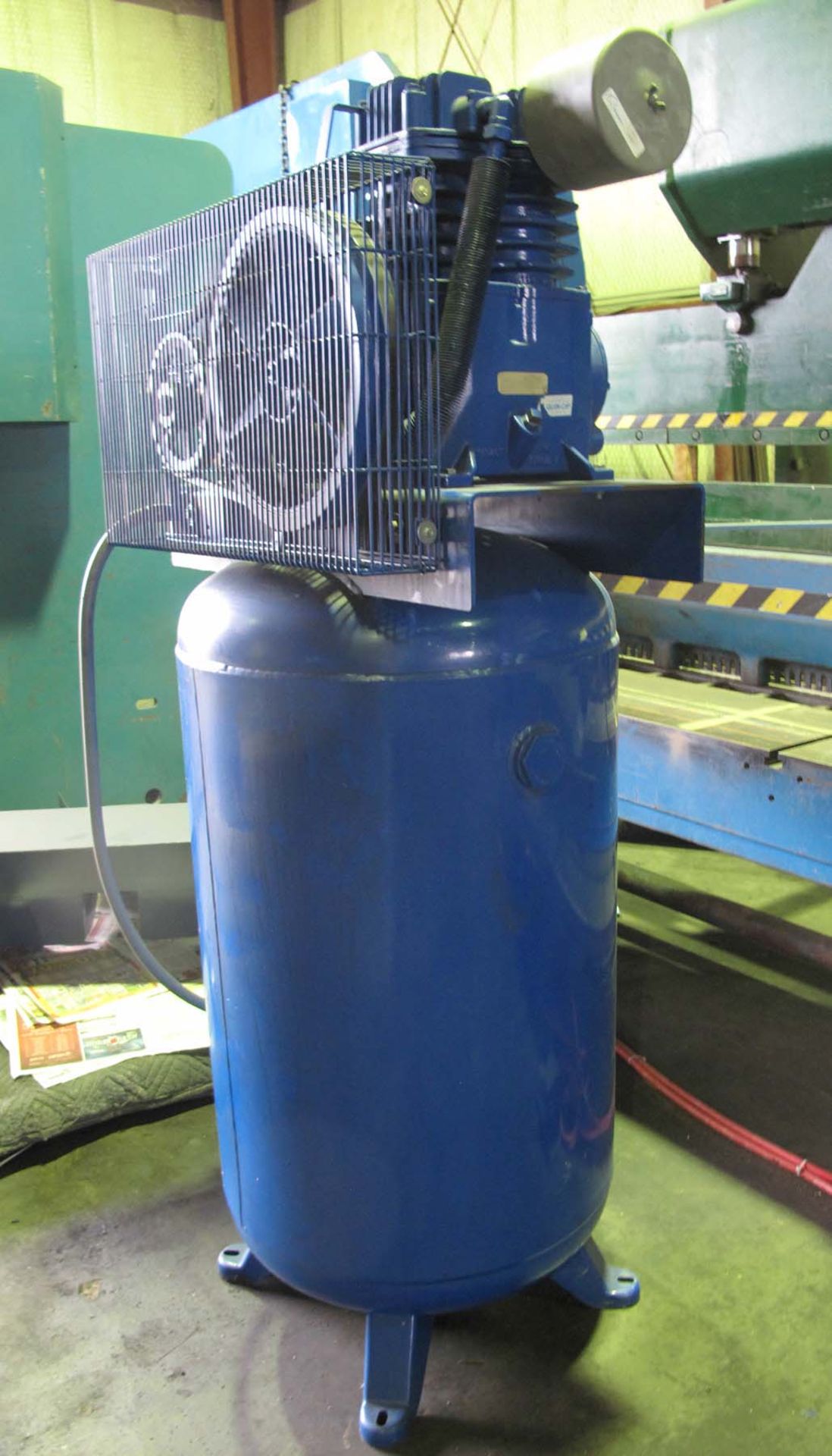 RECIPROCATING TYPE AIR COMPRESSOR, QUINCY MDL. QT-5, 5 HP, vert. air receiver - Image 2 of 4