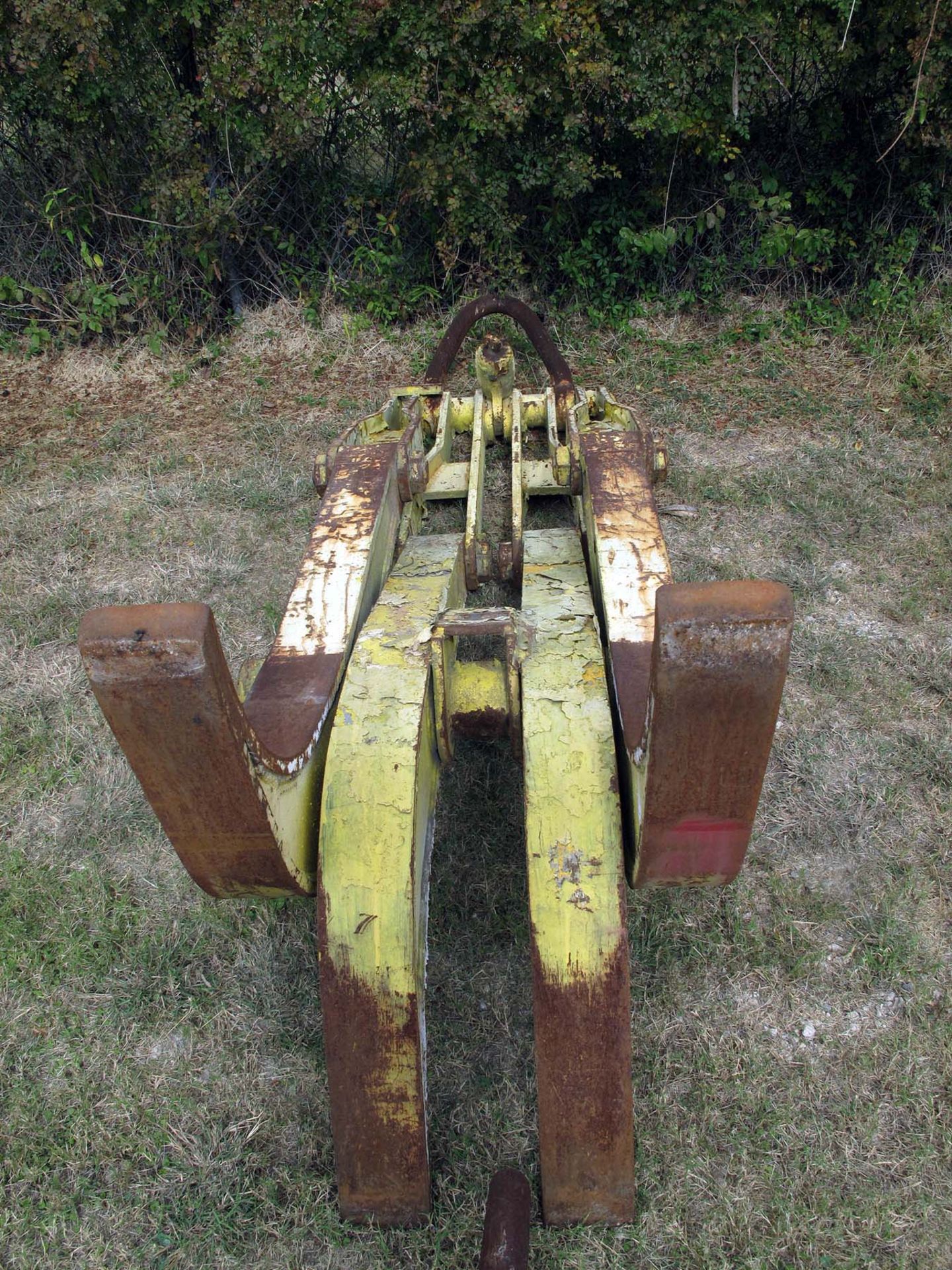 LOT OF FORGING TONGS - Image 2 of 3