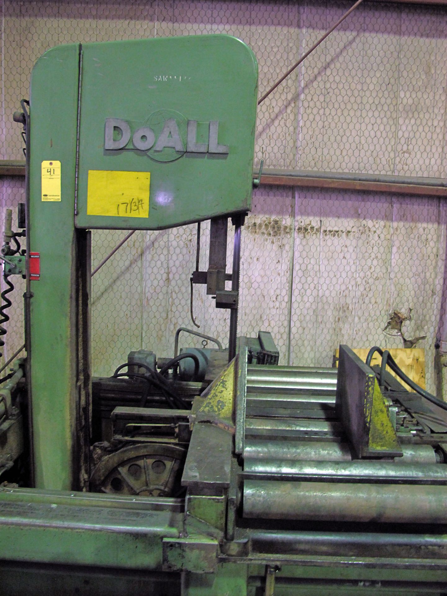 TILT FRAME SEMI-AUTOMATIC VERTICAL BANDSAW, DOALL 24" X 24", Mdl. TF24SA, 6,000 lbs. table load - Image 3 of 8