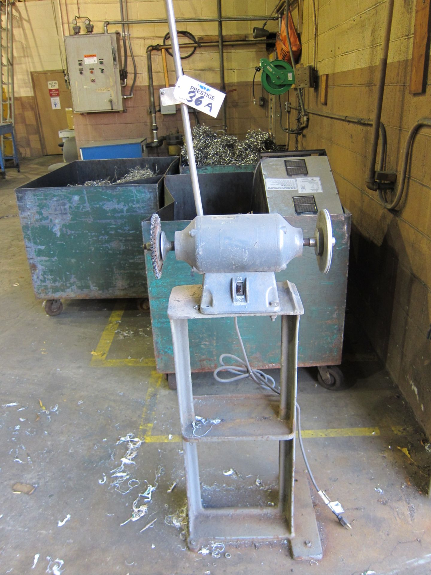 7" DOUBLE END PEDESTAL GRINDER