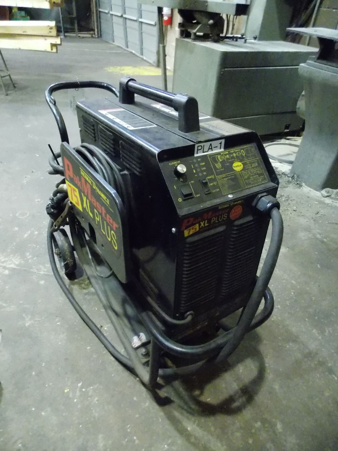 2002 THERMAL DYNAMICS Pakmaster 75 XL Plus Plasma Cutting System