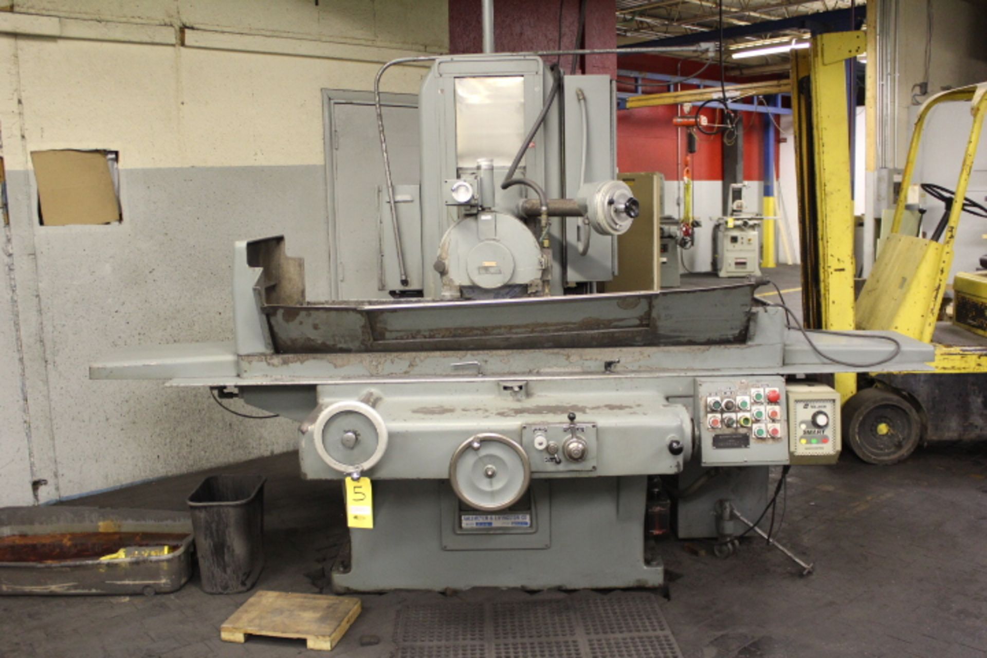 GALLMEYER & LIVINGSTON 570 HYDRAULIC SURFACE GRINDER, 16 X 36 WALKER