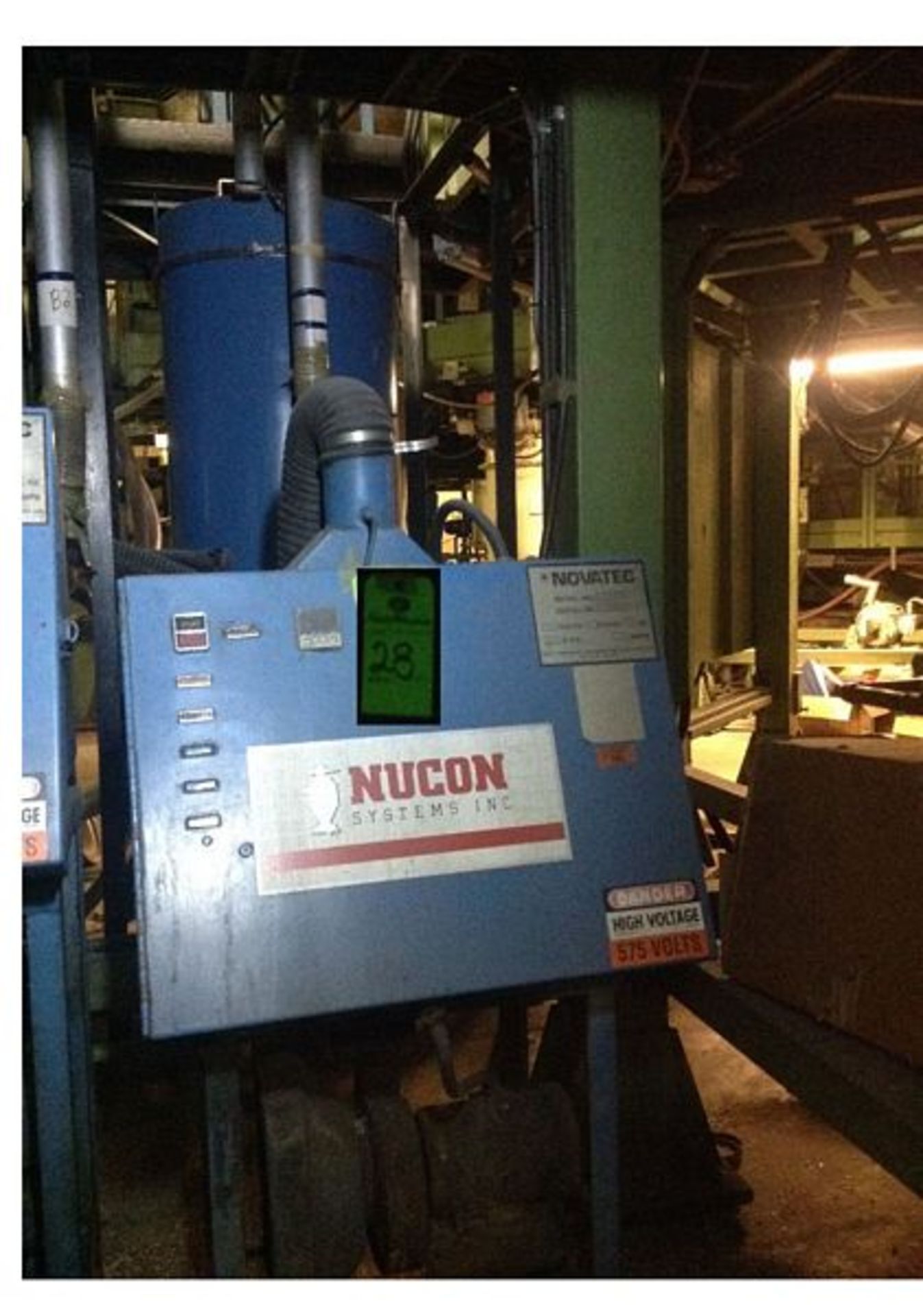 Nucon Hopper; Cap #400 NPN-hopper, 3-9574-0598 with Novatec heater mod PHH-120, Ser 3-9574-0199.