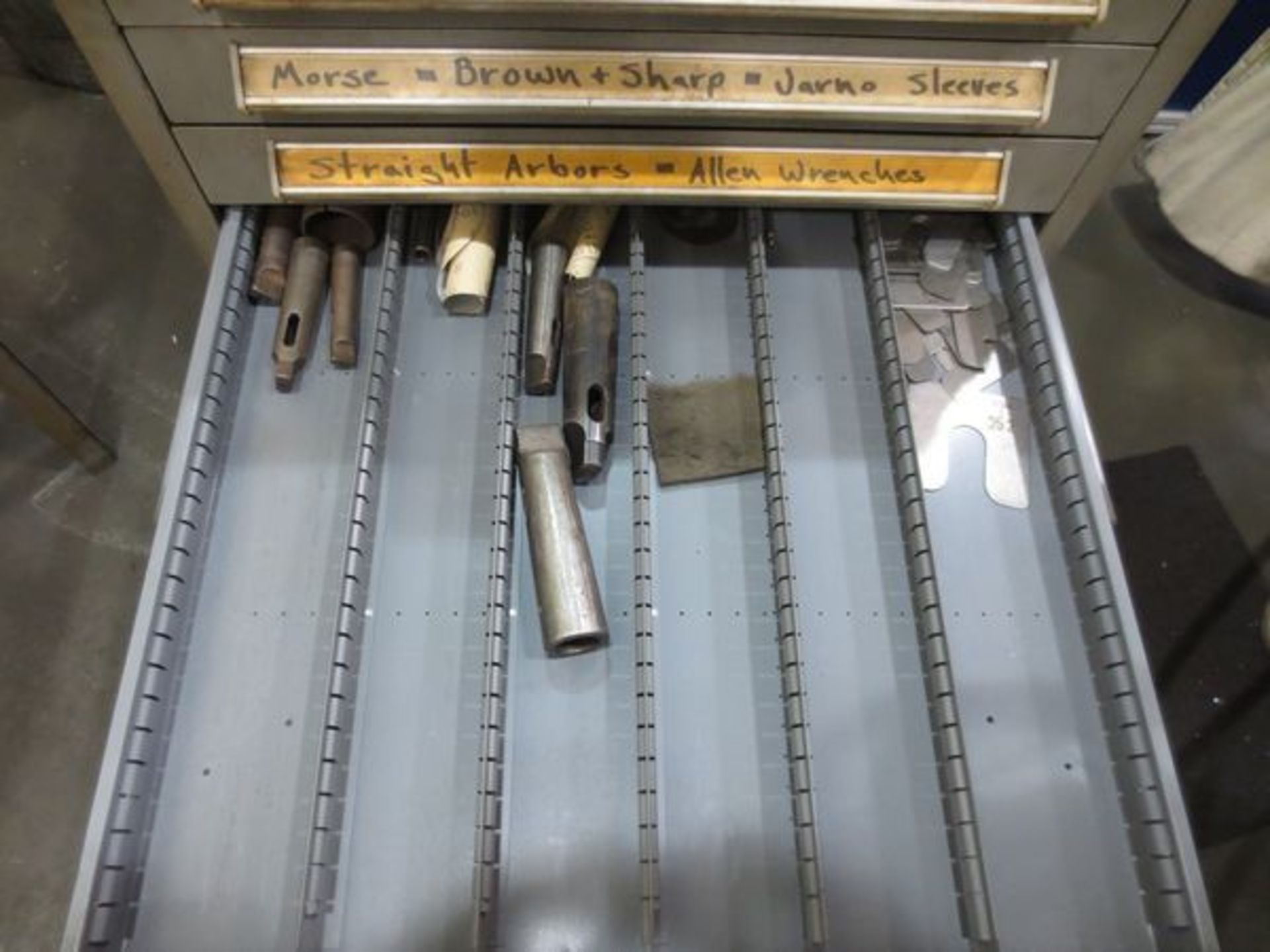 Vidmar cabinet with contents of hand tools & machine tooling - Image 8 of 8