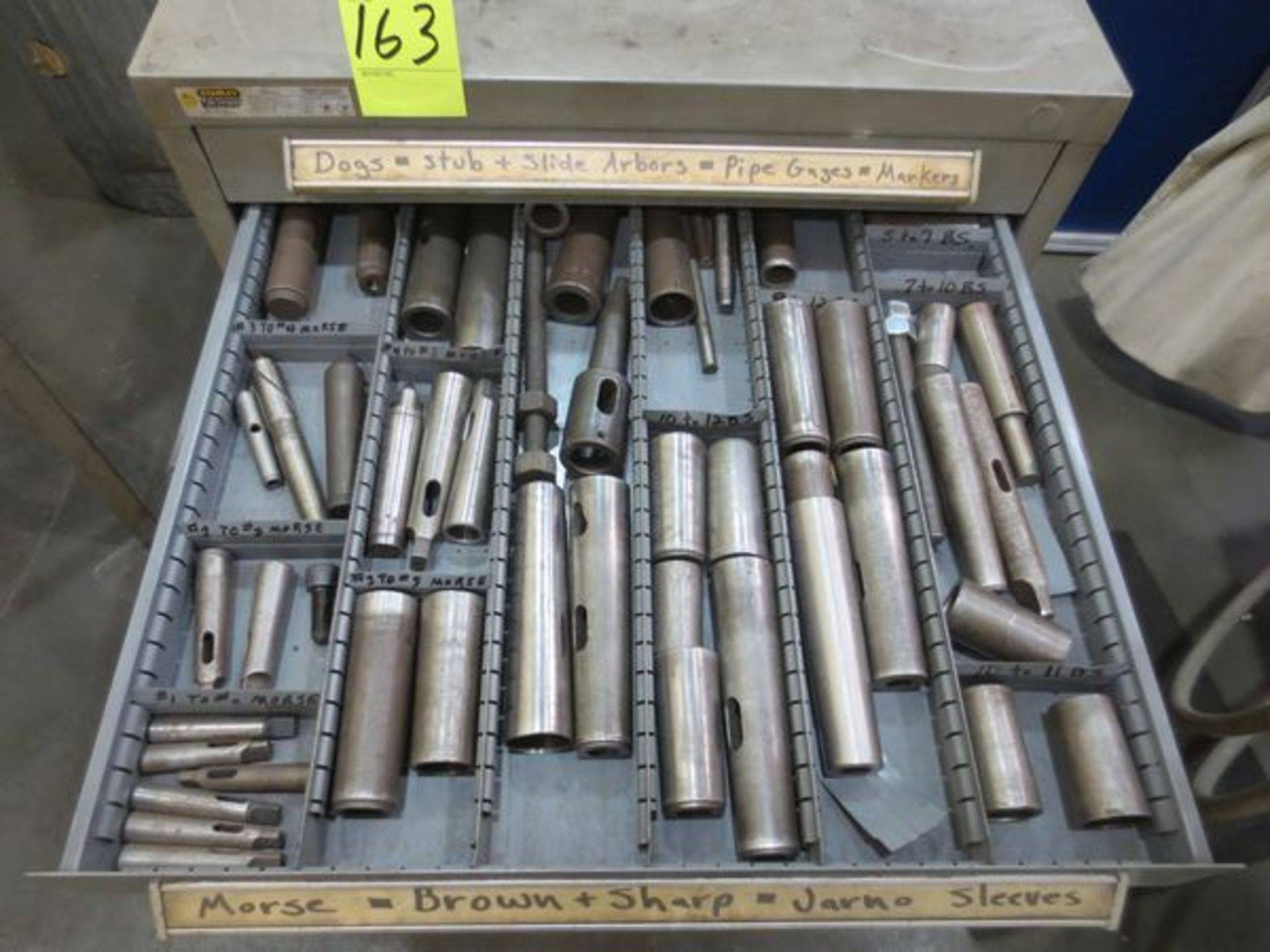 Vidmar cabinet with contents of hand tools & machine tooling - Image 4 of 8