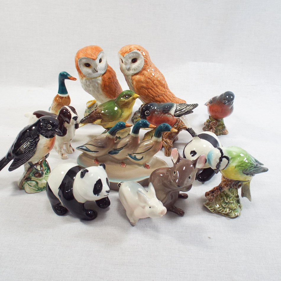 Collection of Beswick birds and other animals including owls, finches etc.
