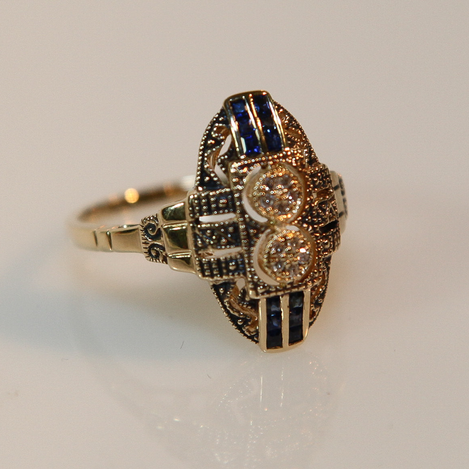 9ct gold art deco designed sapphire and design plaque ring  (Size N)