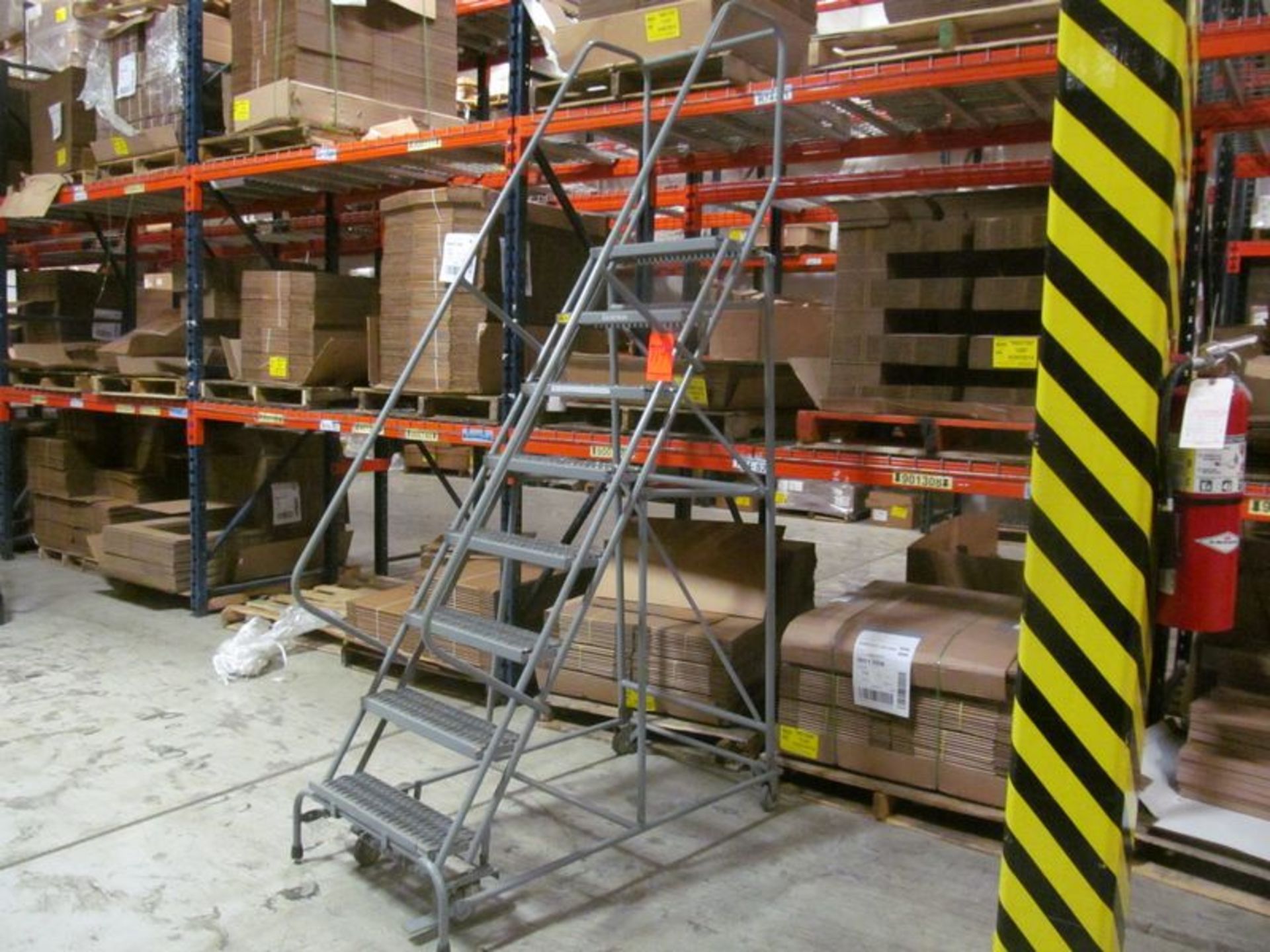 Cotterman 8-step portable shop ladder