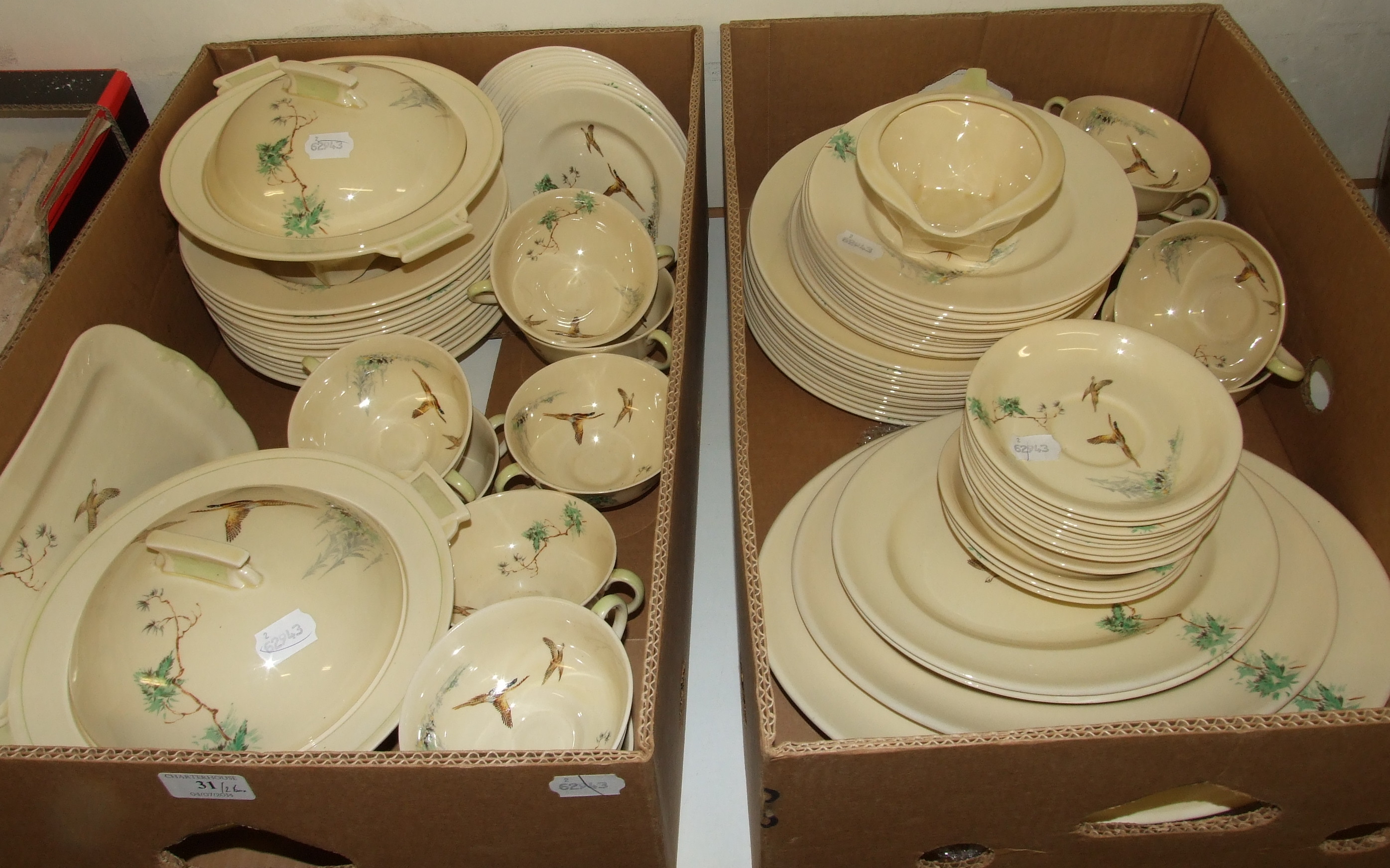 A Royal Doulton The Coppice pattern dinner service (2 boxes)   Condition report  Report by NG

The