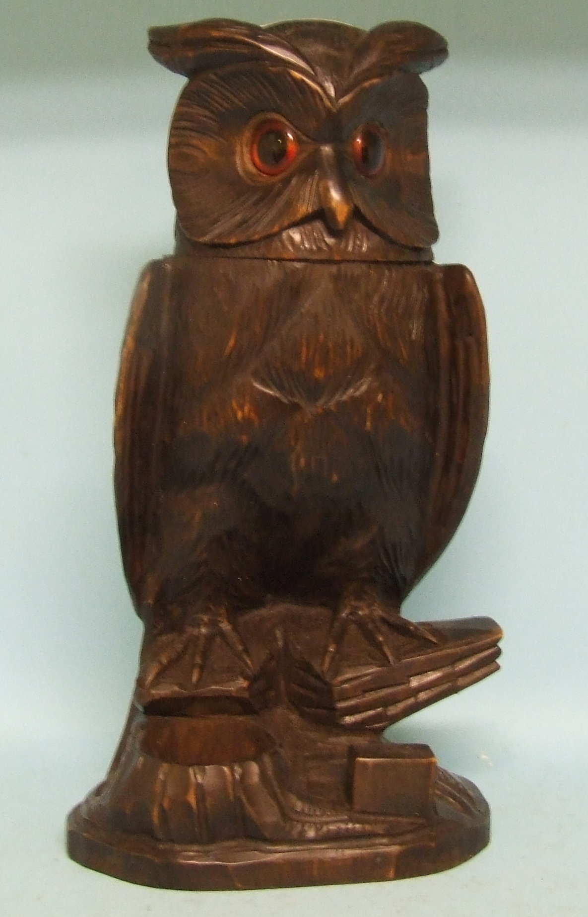 A treen box, in the form of an owl, 35 cm high