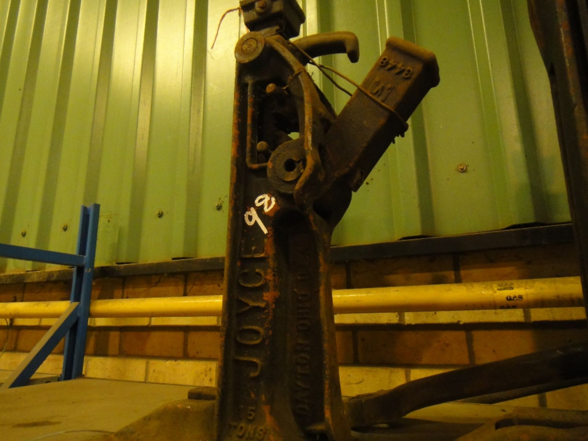 2 X Railway Toe Lift Jacks - Image 2 of 2