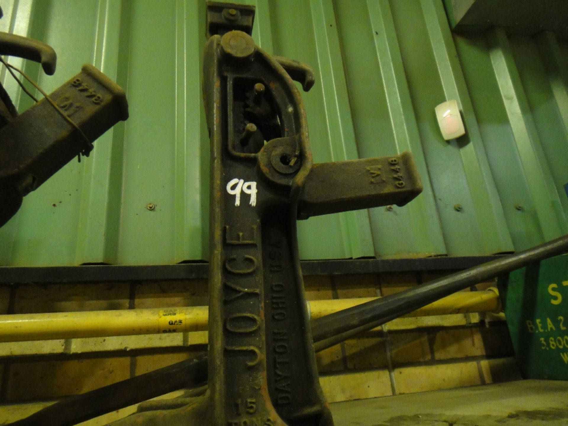 Railway Toe Lift Jacks - Image 2 of 2