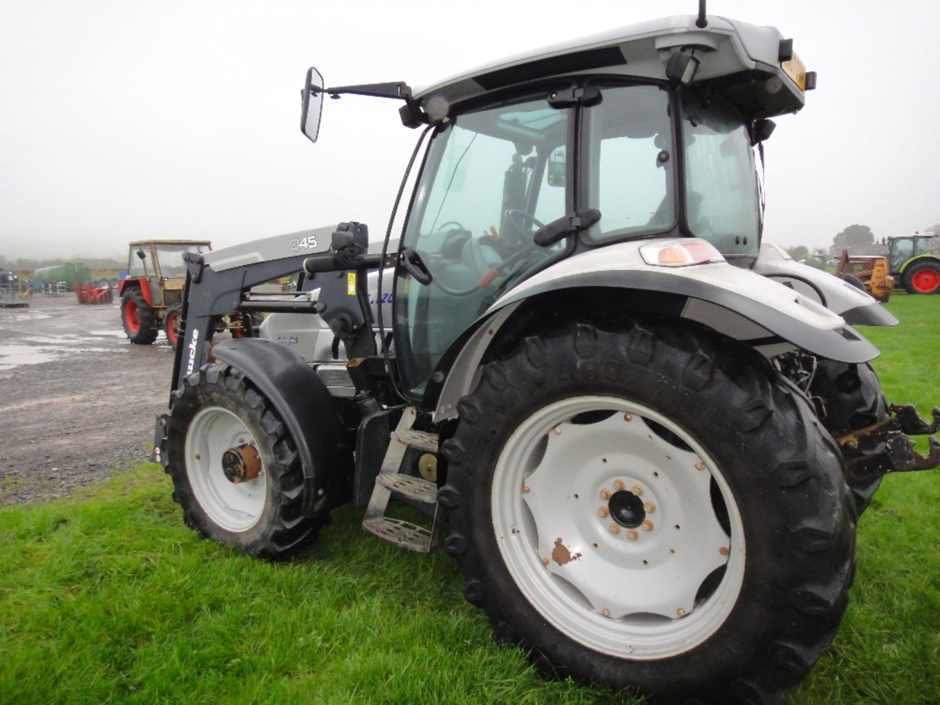 2007 Lamborghini R6120 4wd Tractor with Quickie Q45 Loader. V5 will be supplied - Image 5 of 7
