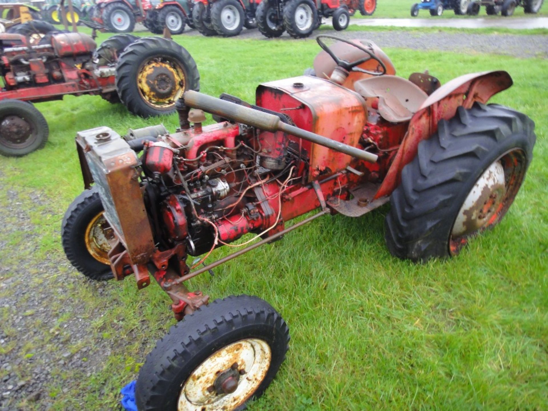 International B250 Tractor