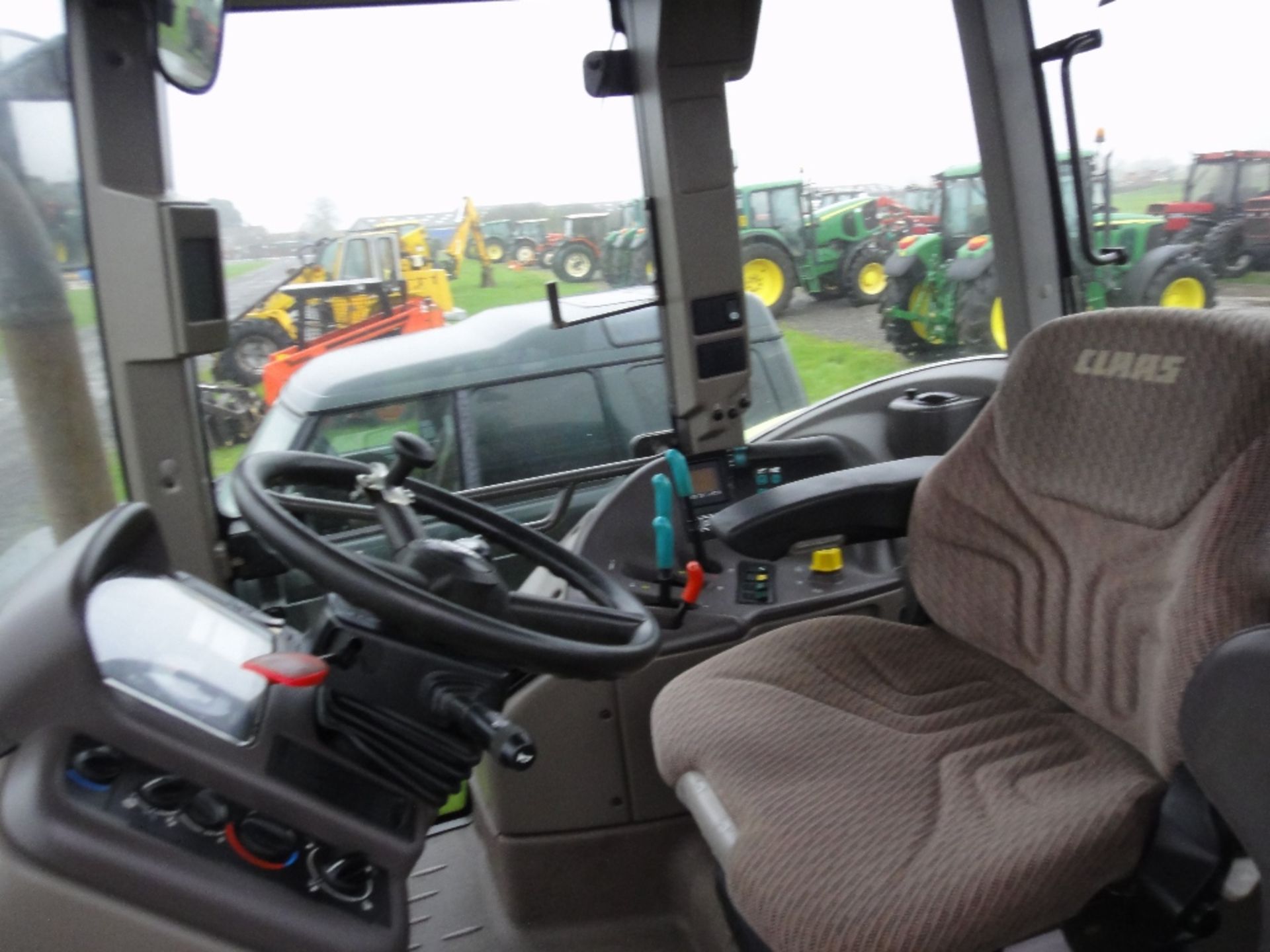 2005 Claas Ares 696 4wd Tractor with Front & Cab Suspension. V5 will be supplied - Image 8 of 8