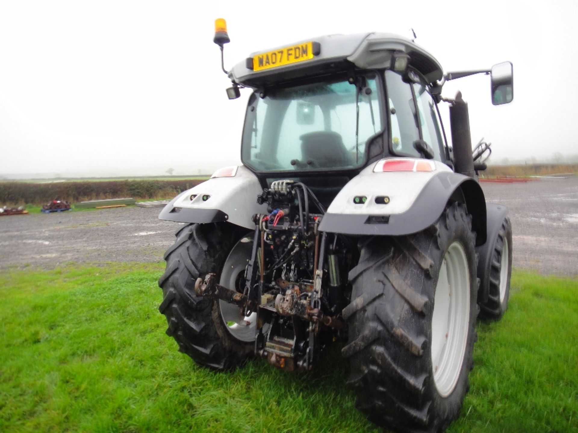 2007 Lamborghini R6120 4wd Tractor with Quickie Q45 Loader. V5 will be supplied - Image 4 of 7