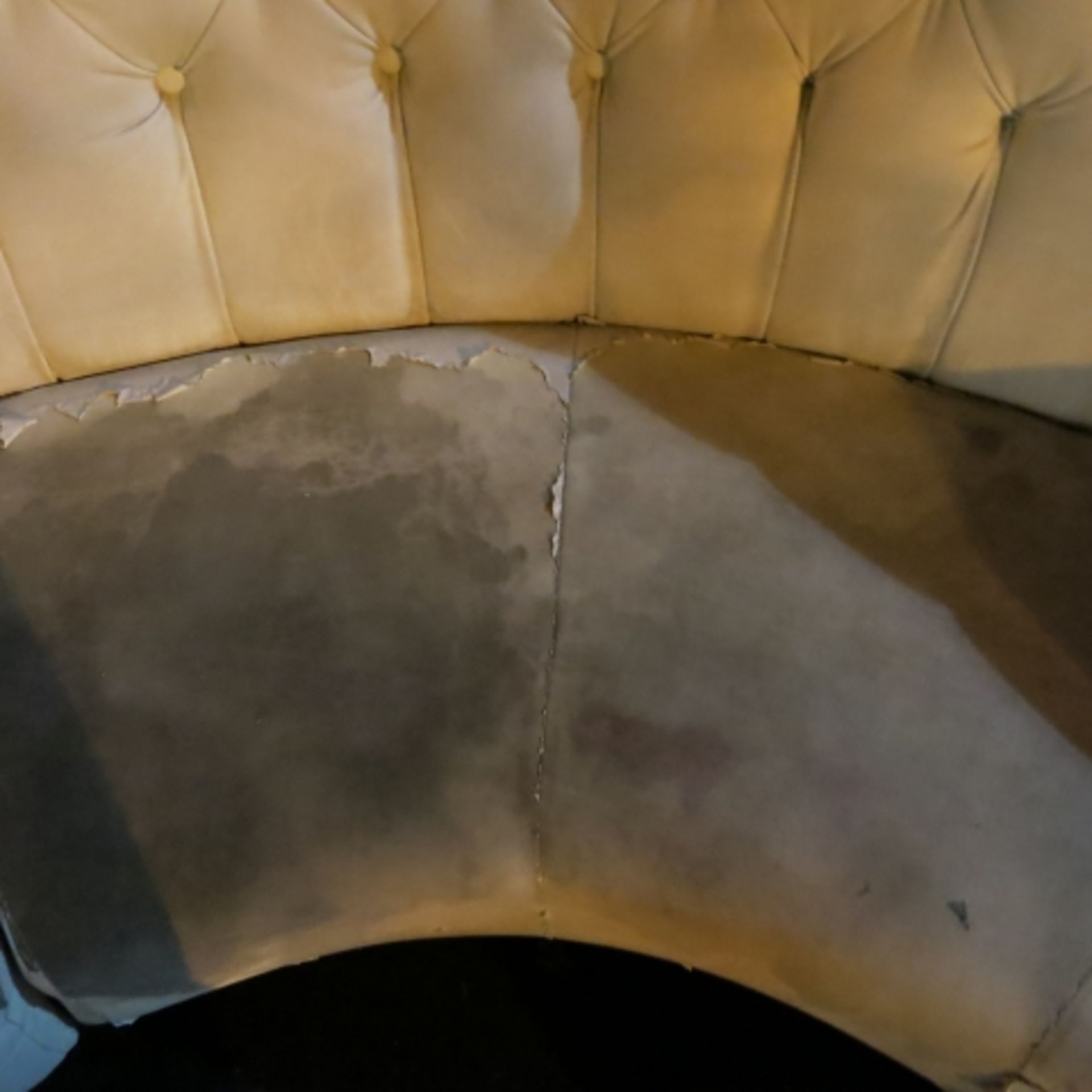 Cream Circular Button Back Seating Unit c/w 6 Spot Light Built in Unit, some damage. - Image 2 of 2