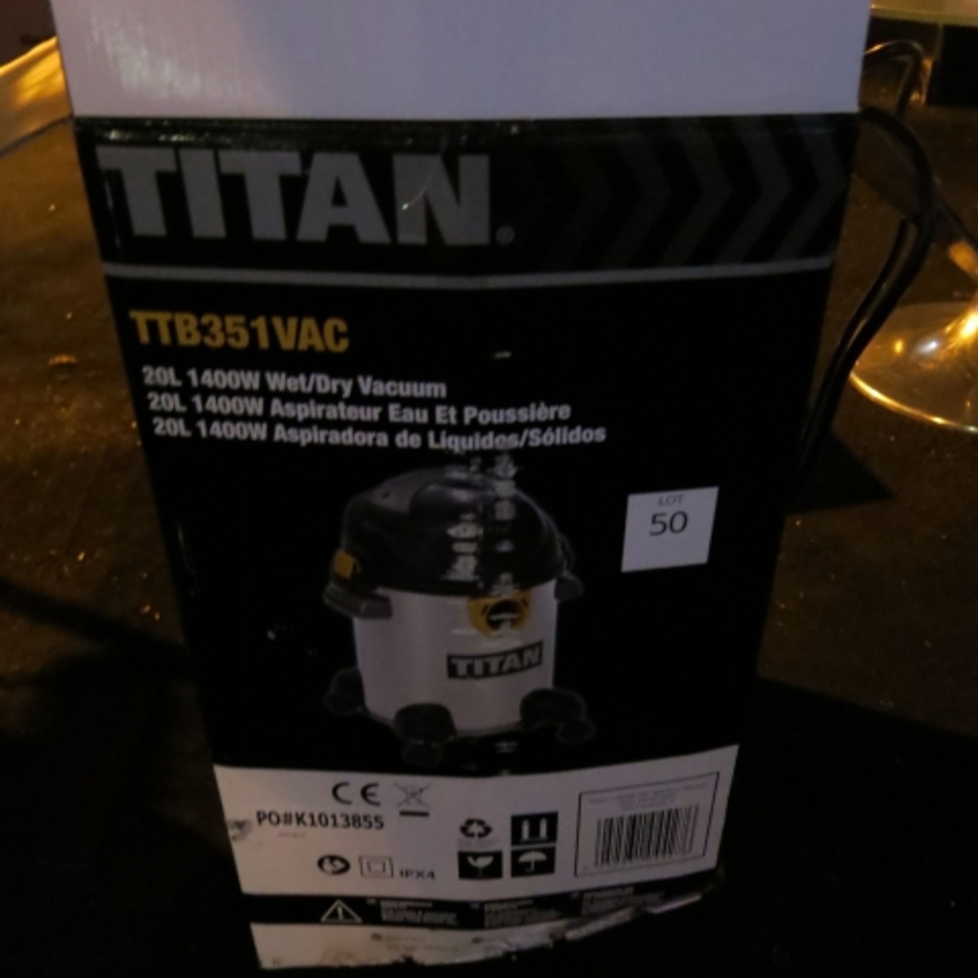 Titan TTB351VAC 20L 1400w Wet/ Dry Vacuum