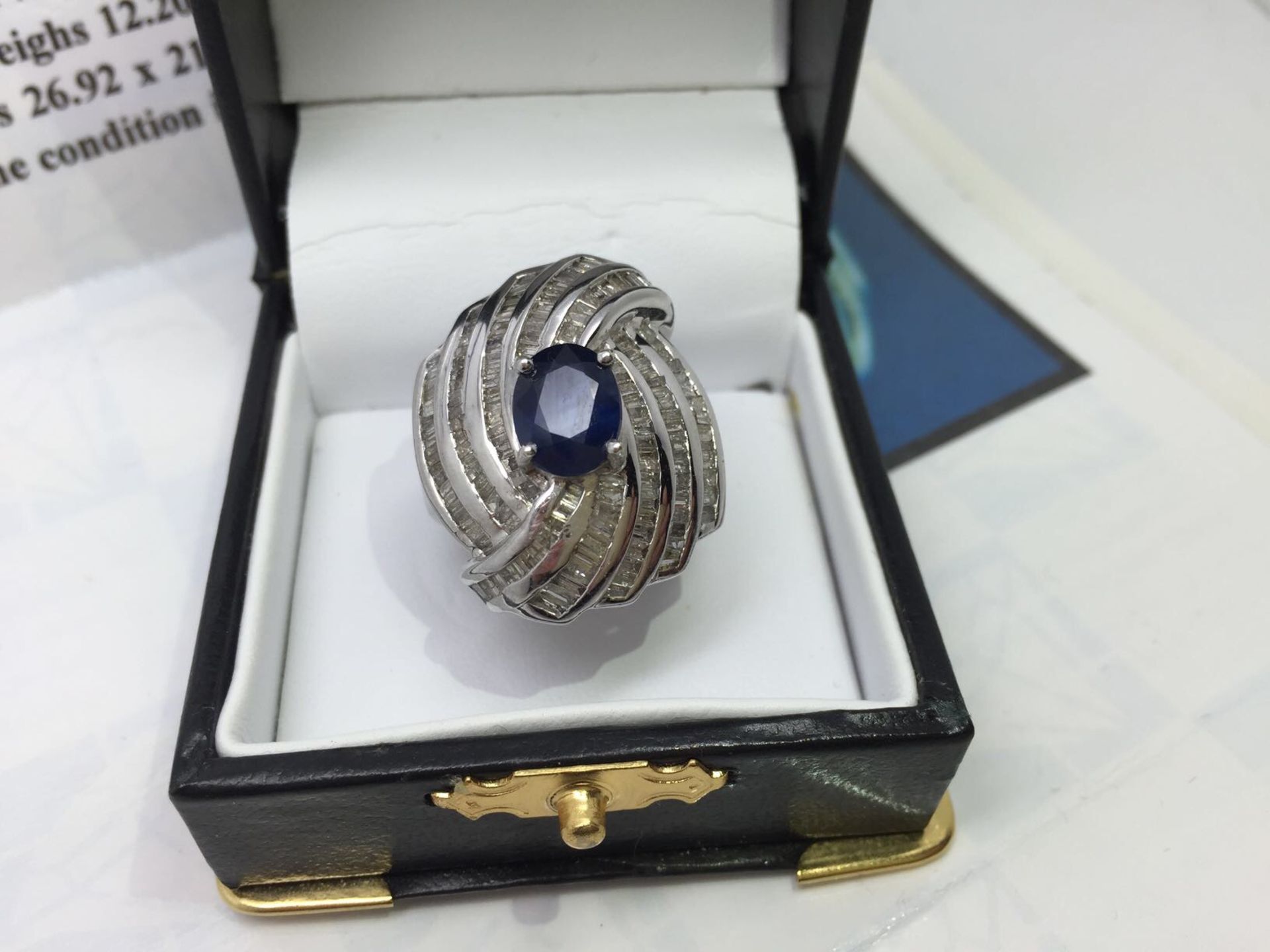 STUNNING 5.05 CARAT DIAMOND & SAPPHIRE RING WITH $52,015 APPRAISAL - Image 5 of 14