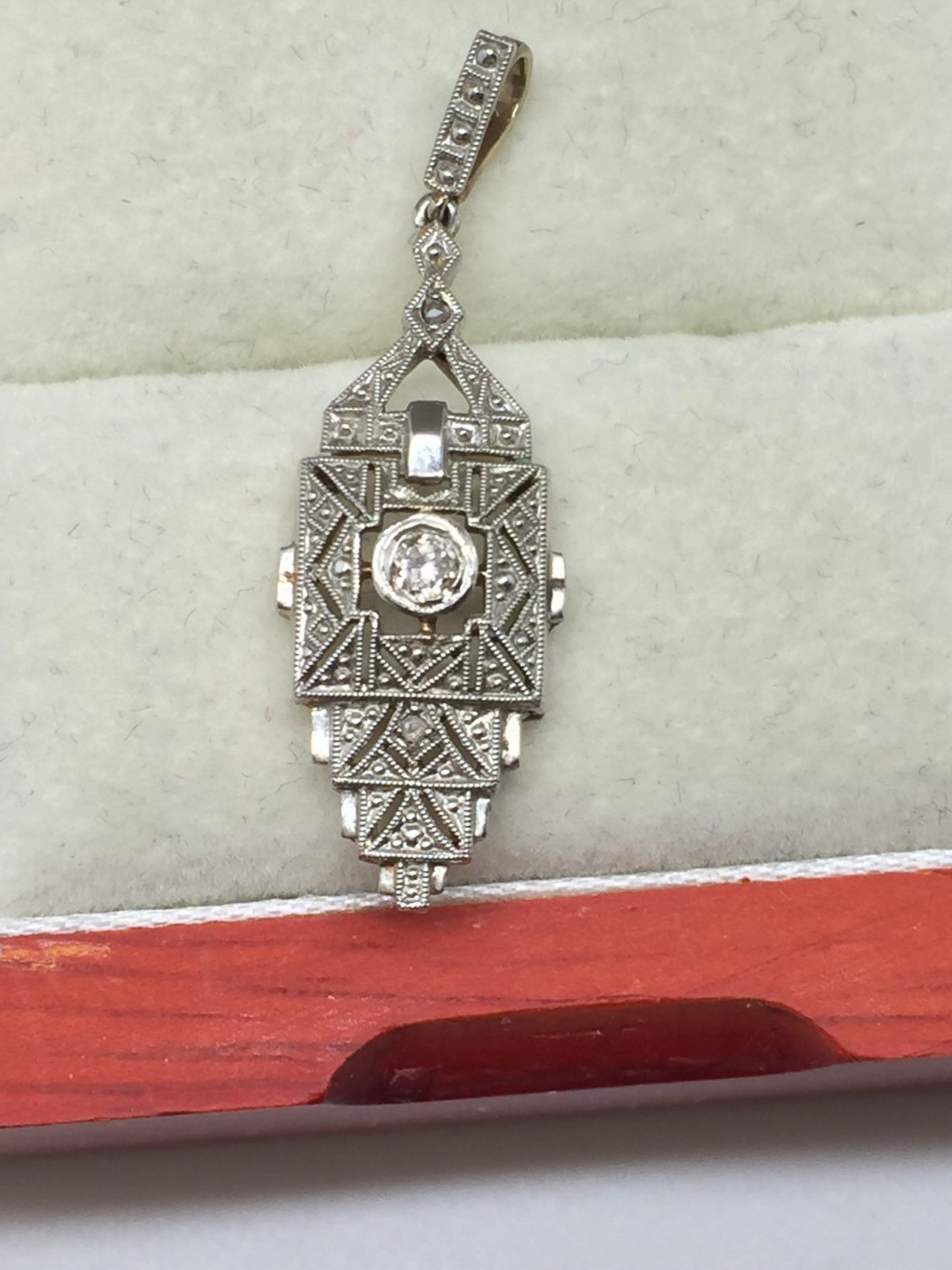 BEAUTIFUL 14ct ART DECO 1920'S-1930'S DIAMOND PENDANT - Image 2 of 2