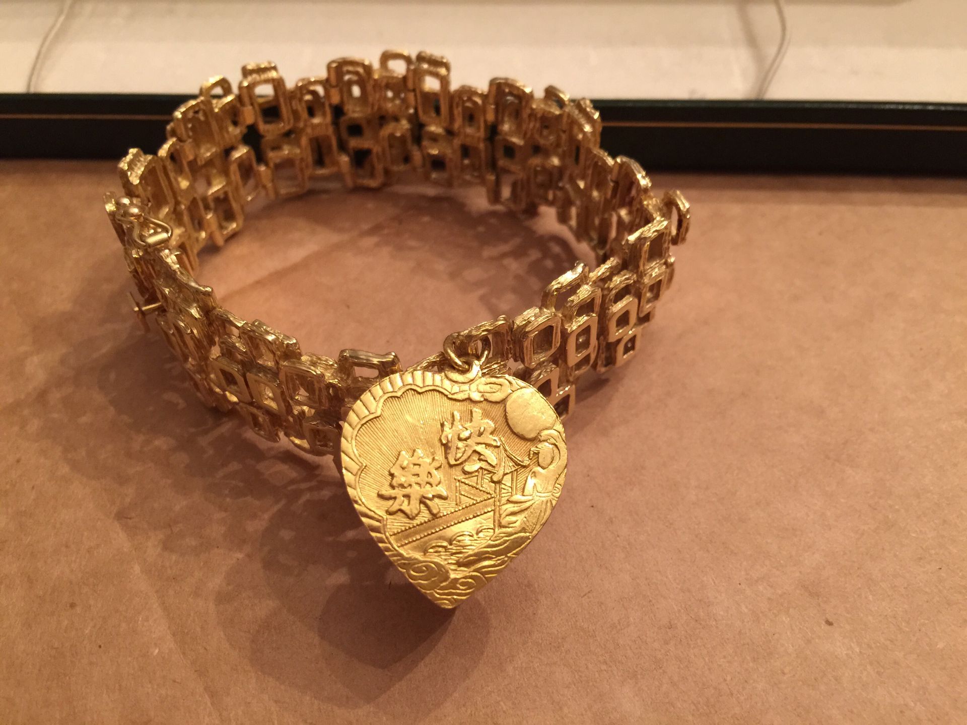 BESPOKE HEAVY 18ct GOLD BRACELET  93.6 grams approx.