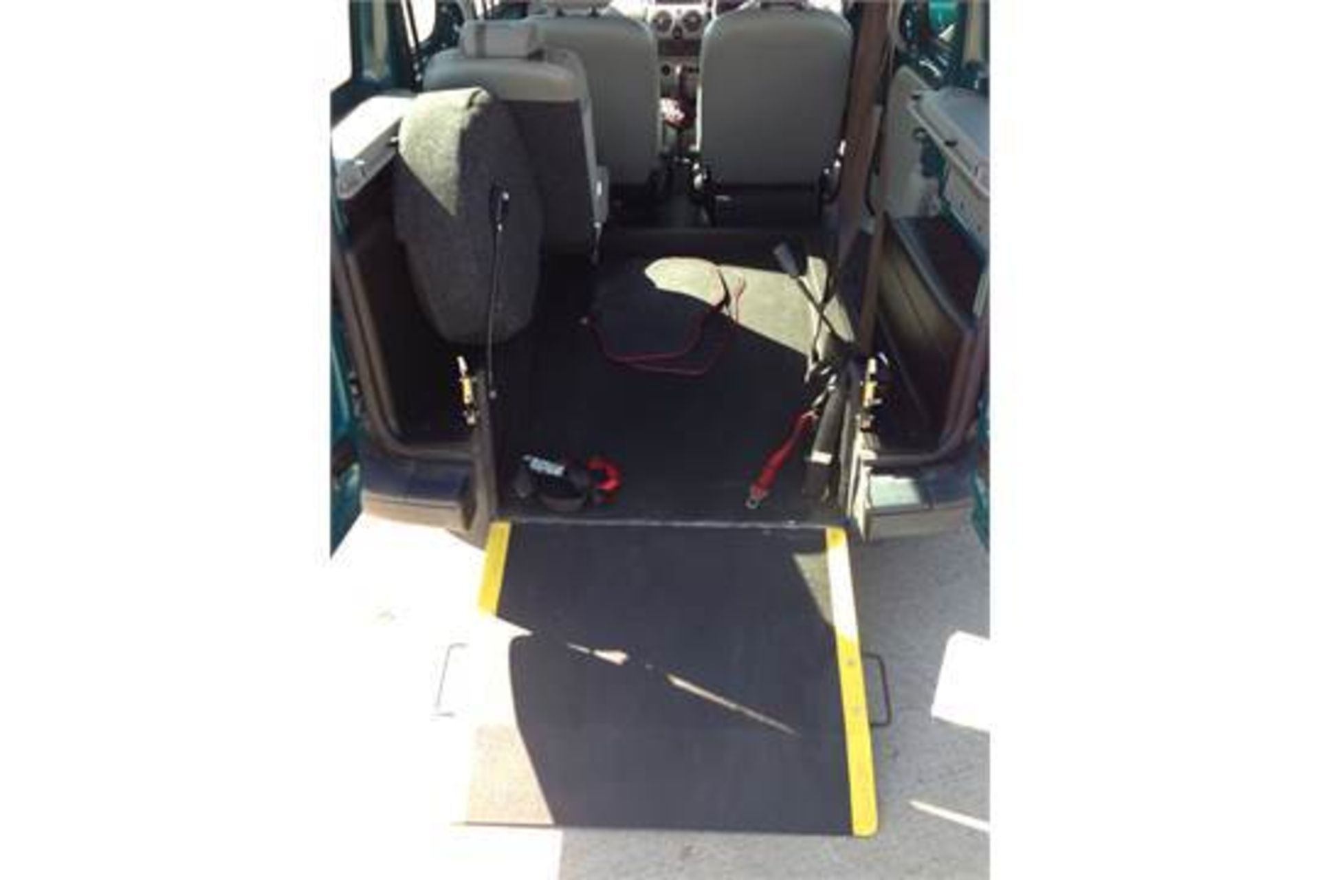 2008 08 REG RENAULT KANGOO DISABLED ACCESS CAR  31k - Image 7 of 18