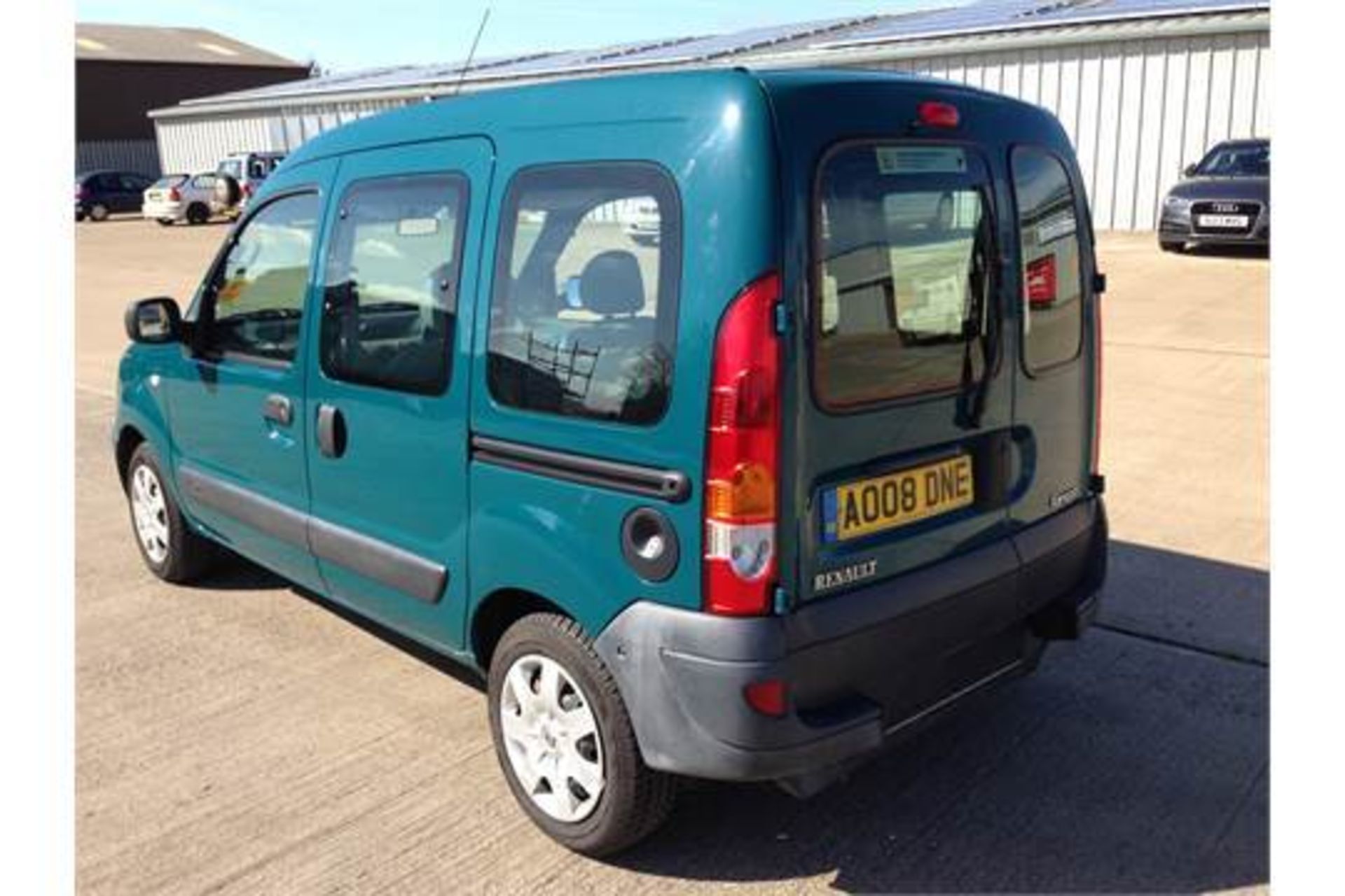 2008 08 REG RENAULT KANGOO DISABLED ACCESS CAR  31k - Image 5 of 18