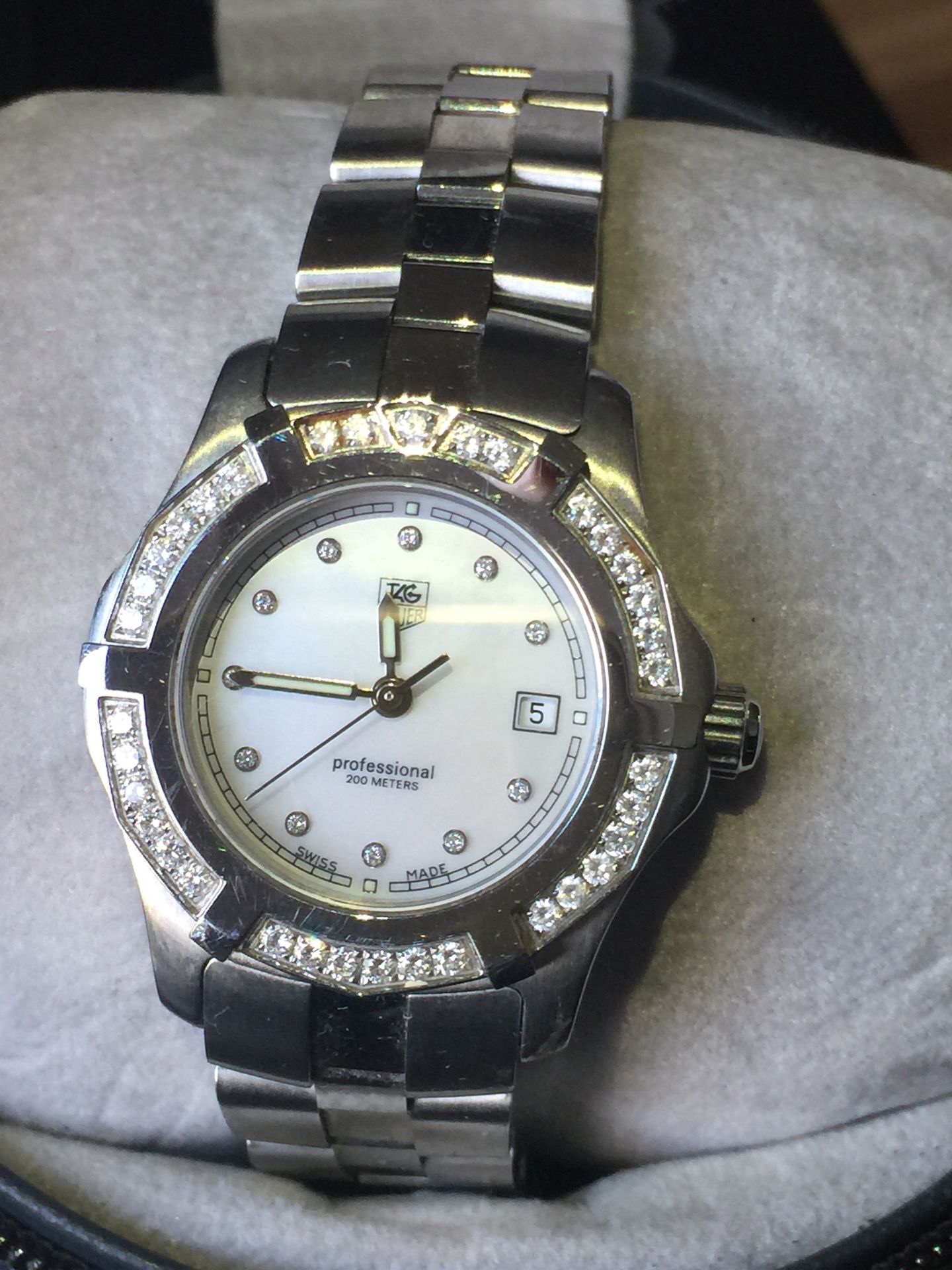 STUNNING TAG HEUER DIAMOND WATCH WITH BOX & PAPERS