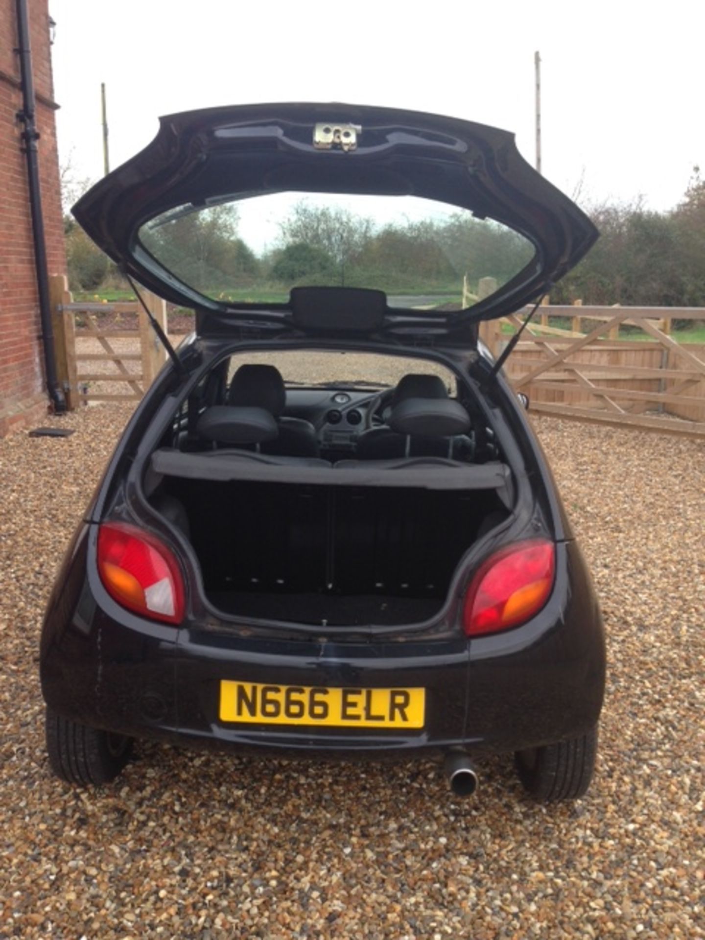 FORD KA LUXURY 2002 64k MILES WITH PRIVATE PLATE - Image 3 of 10