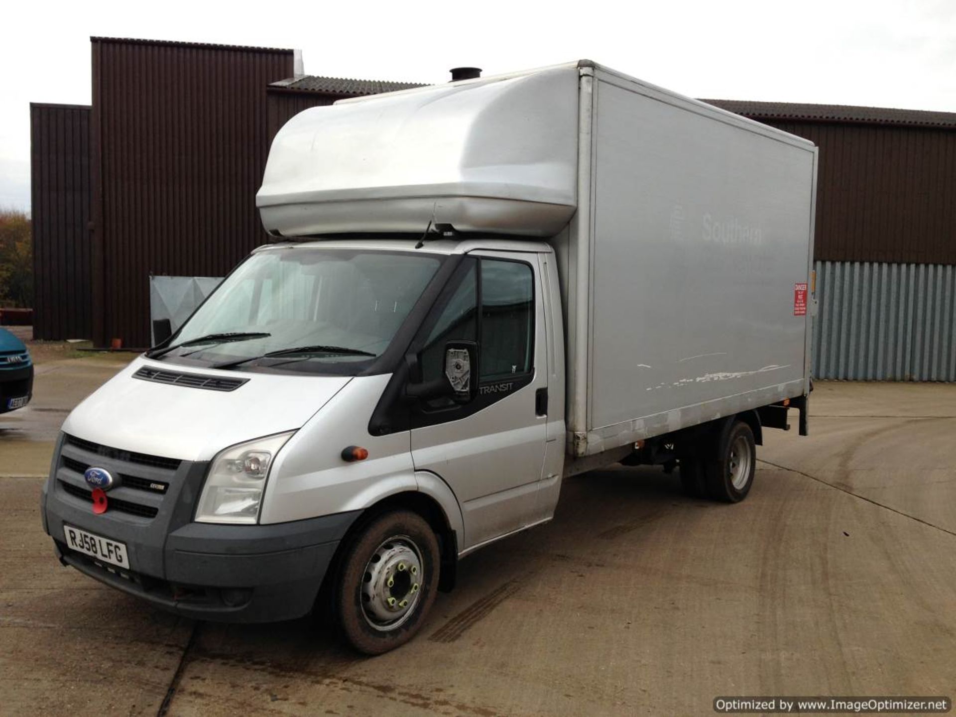 2008 58 REG SILVER FORD TRANSIT LUTON VAN WITH TAIL LIFT