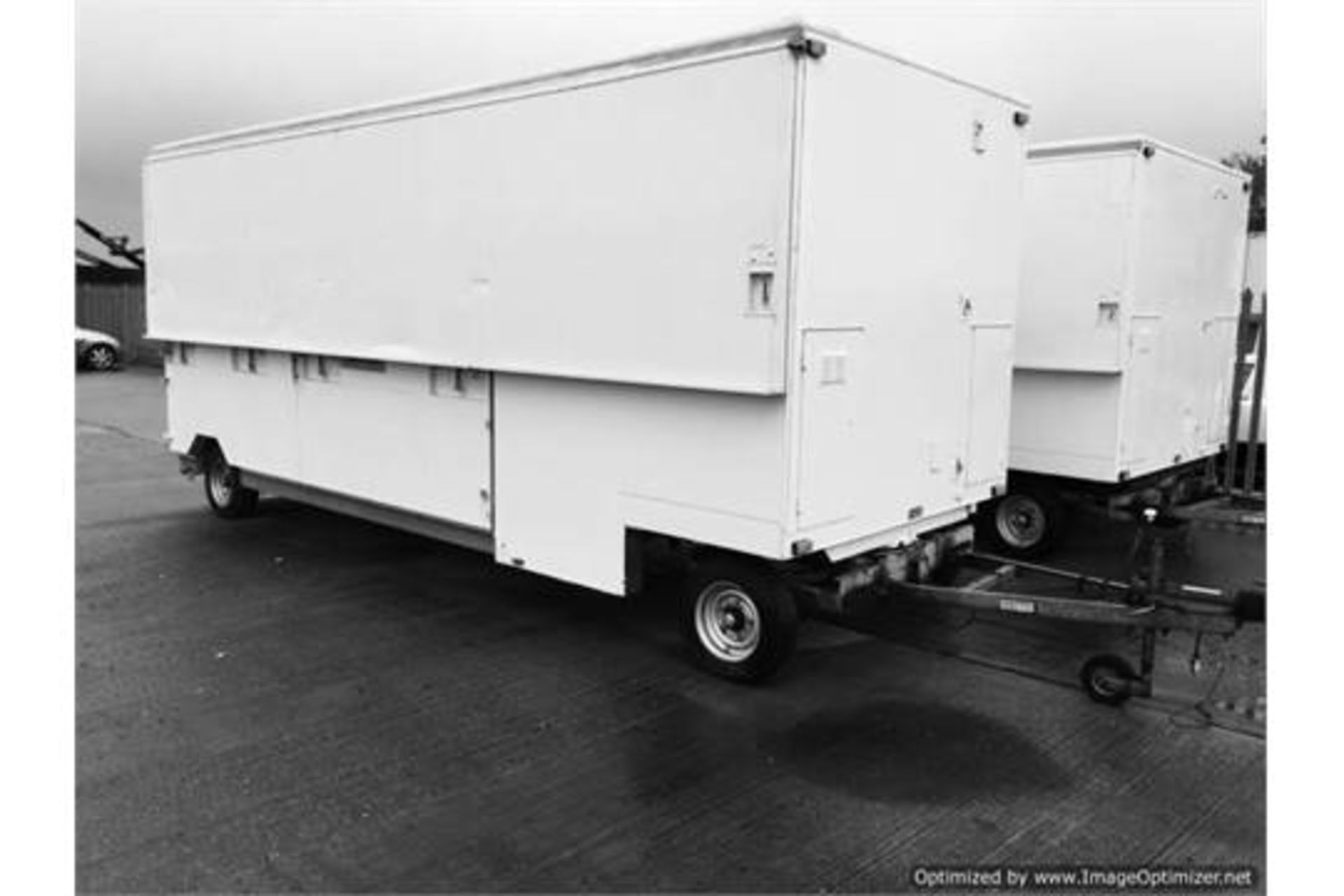 EXHIBITION UNIT / TRAILER - Image 16 of 19