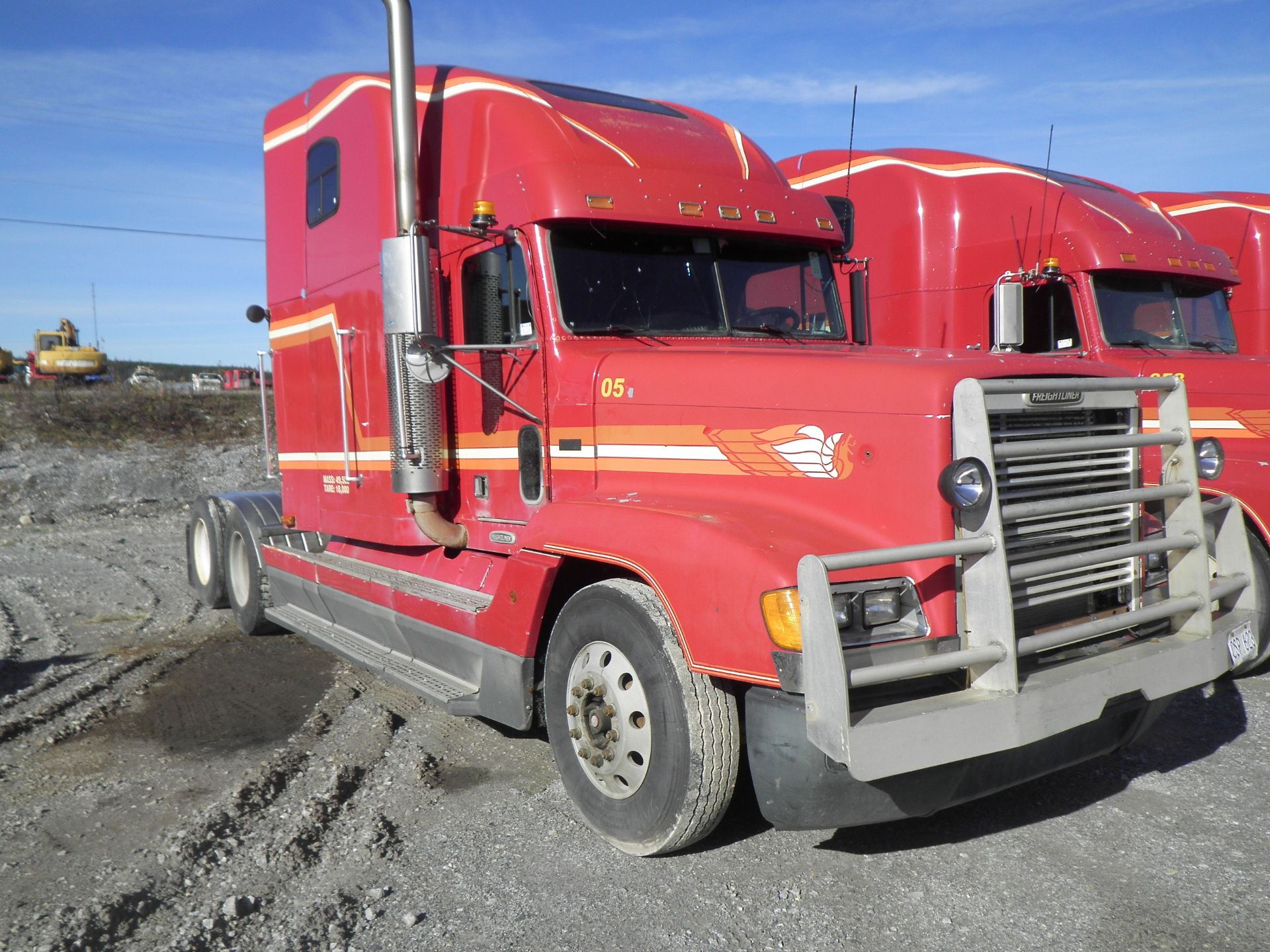 1998 FREIGHTLINER MODEL FLD120 T/A TRUCK TRACTOR, S/N 2FUYDSZB9WP899327 W/ DD SERIES 60 ENGINE ( - Image 4 of 4