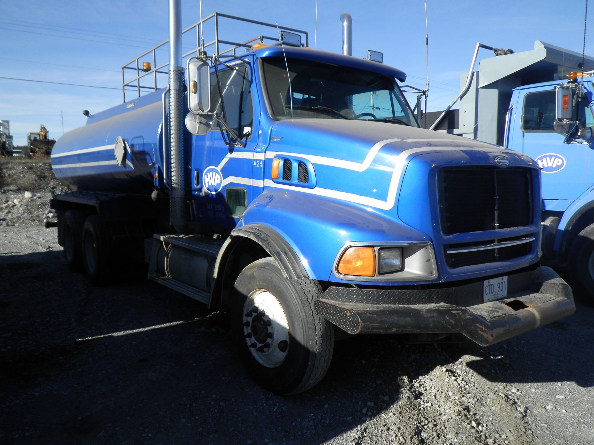 1999 STERLING MODEL L9513 T/A WATER TRUCK, S/N 2FZYKWEB6XA981964 C/W CAT C-12 ENG. (415 HP), 13 SPD. - Image 4 of 6