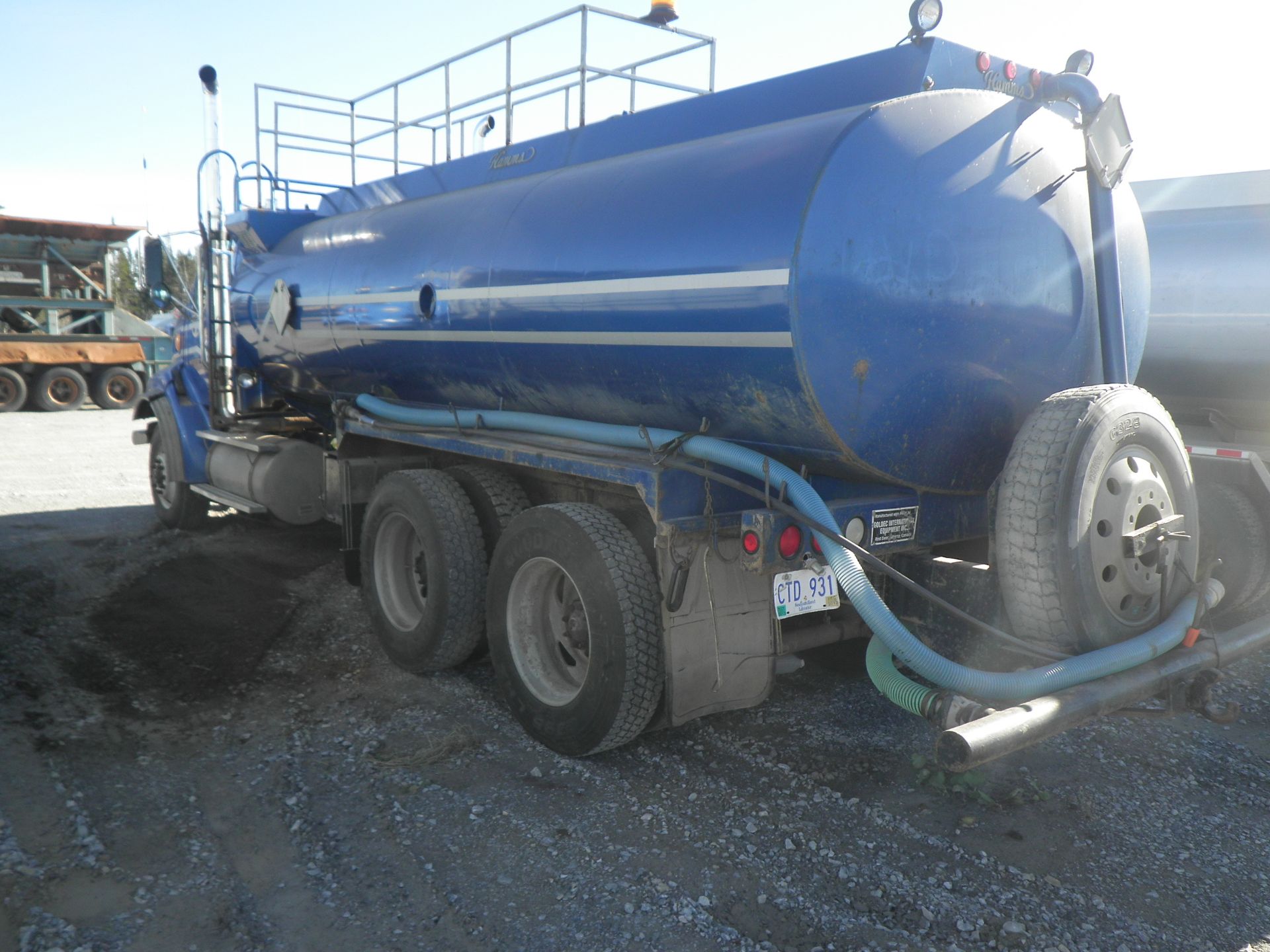 1999 STERLING MODEL L9513 T/A WATER TRUCK, S/N 2FZYKWEB6XA981964 C/W CAT C-12 ENG. (415 HP), 13 SPD. - Image 2 of 6