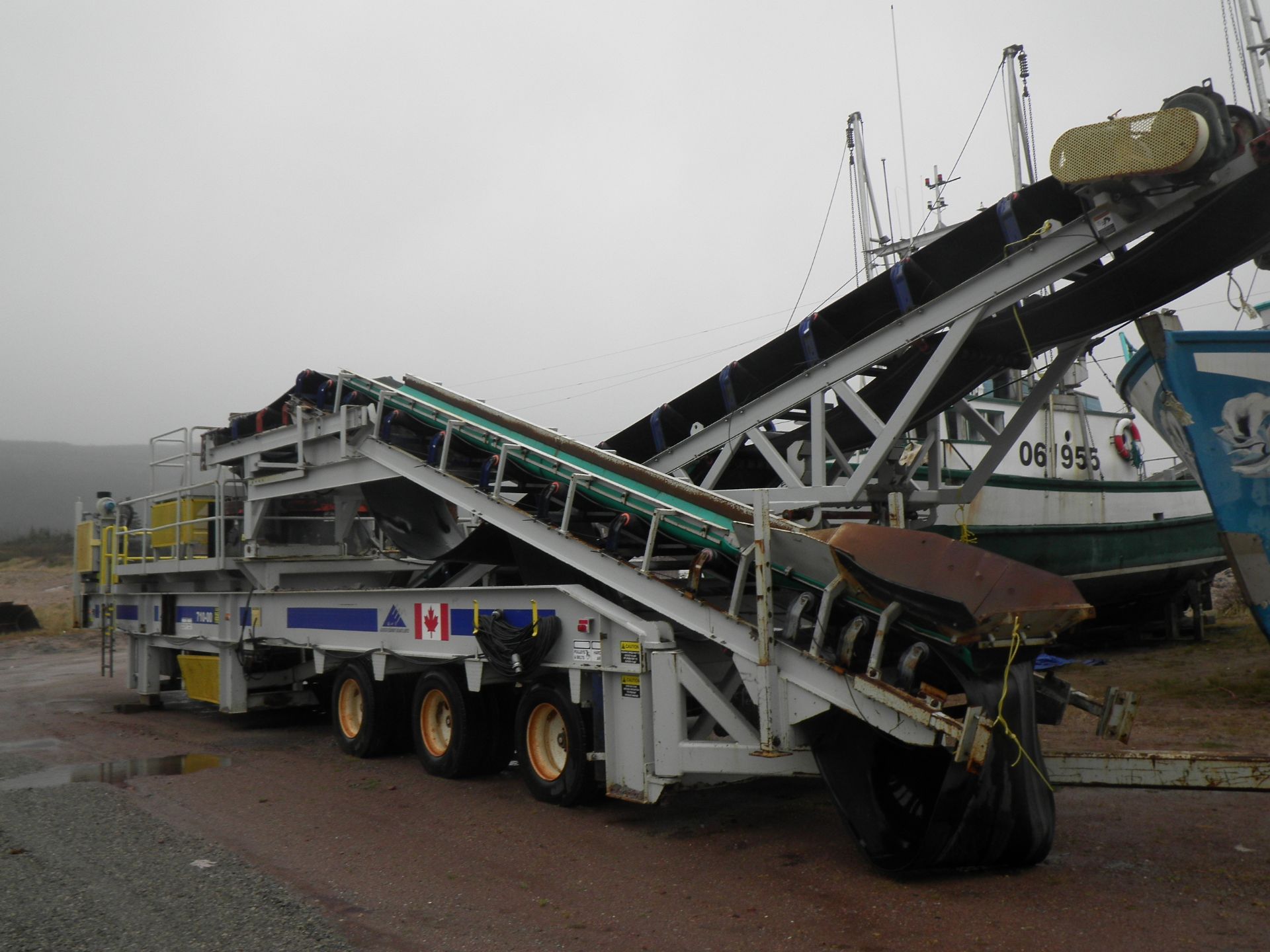 2008 SANDVIK MODEL H4-CH660 (H6800) PORTABLE CONE CRUSHER S/N 870188 W/ 400 HP ELEC. DRIVE AND C/W - Image 3 of 9