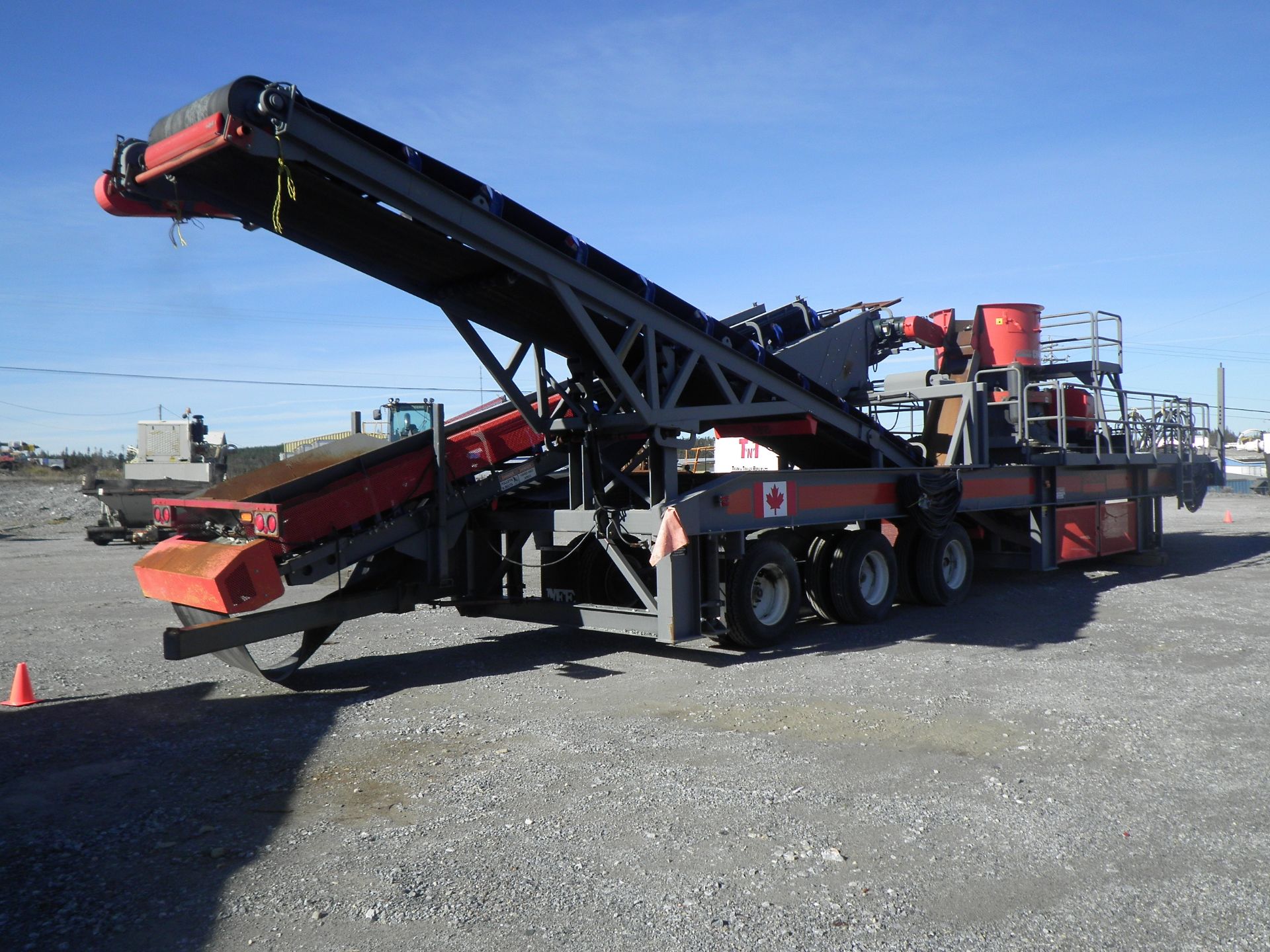 2012 SANDVIK CH440 PORTABLE CONE CRUSHER S/N 0990S12099, W/ 300 HP ELEC. DRIVE (575 VOLT, TOSHIBA - Image 3 of 17