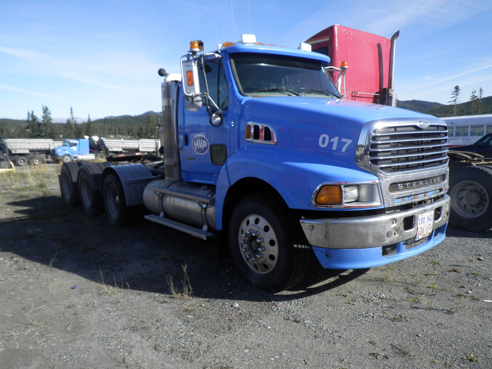 2008 STERLING MODEL L9500 TRI-AXLE (LIFT AXLE) TRUCK TRACTOR S/N 2FWNAZA58AZ50307   W/ DAY CAB, 76, - Image 4 of 4