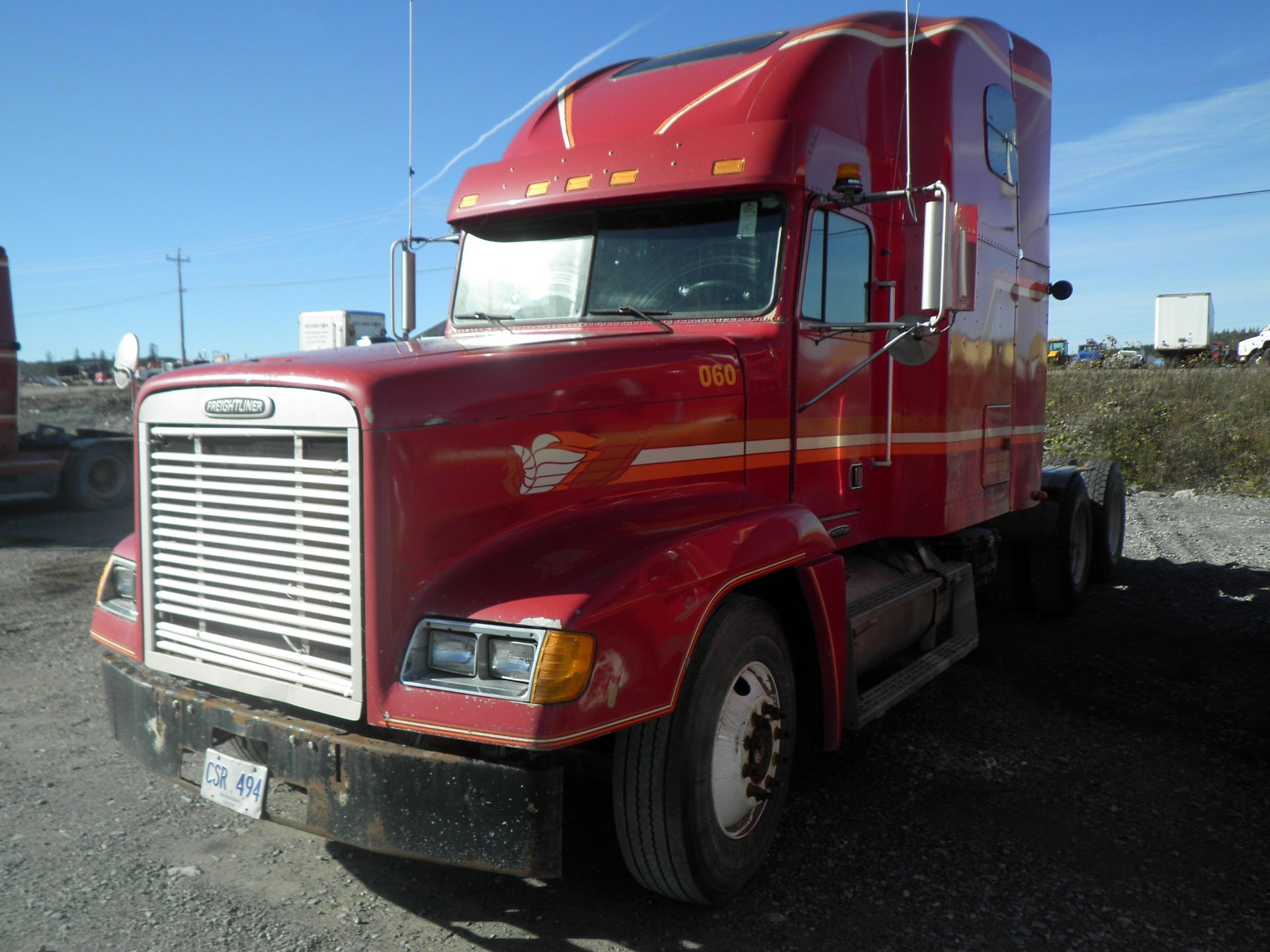 2000 FREIGHTLINER MODEL FLD120 T/A TRUCK TRACTOR, S/N 1FUYDSEB6YLF74766 W/ DD SERIES 60 ENGINE (