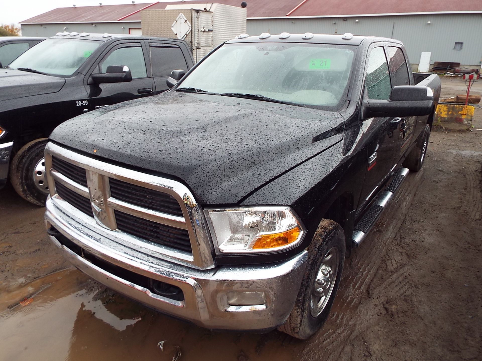 DODGE (2012) RAM 3500 HD SLT PICKUP TRUCK, CREW CAB, 6.7LITER CUMMINS DIESEL ENGINE, 4X4, AUTO,