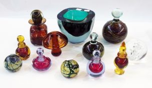 Collection of Mdina glass paperweights, bowl, Wedgwood, Murano and other glass items (12)