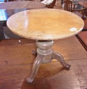 A small circular occasional tripod table, 46cm diameter