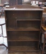 A 20th century oak bookcase of four shelves, 88cm wide